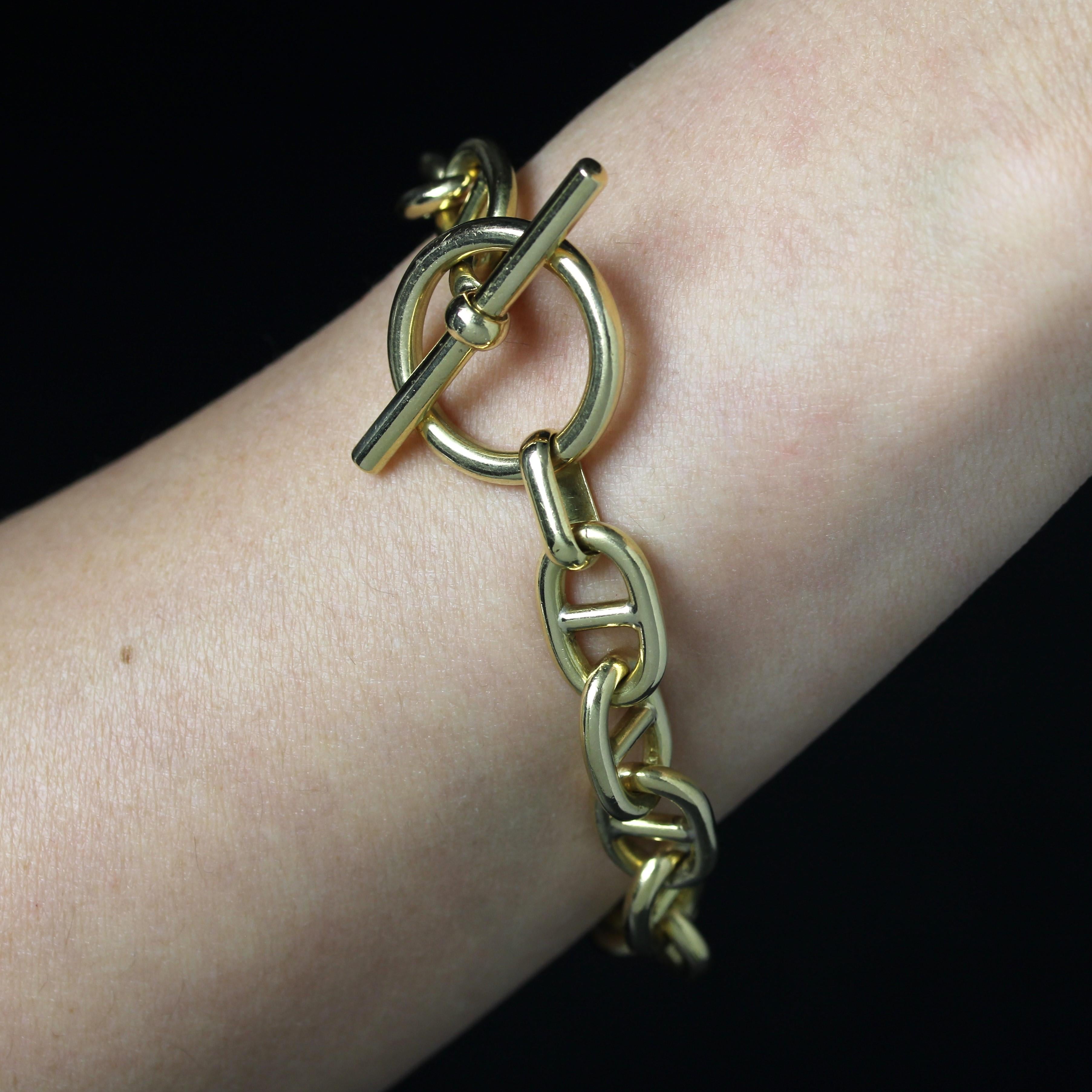 1960s Retro 18 Karat Yellow Gold Navy Mesh Bracelet For Sale 3