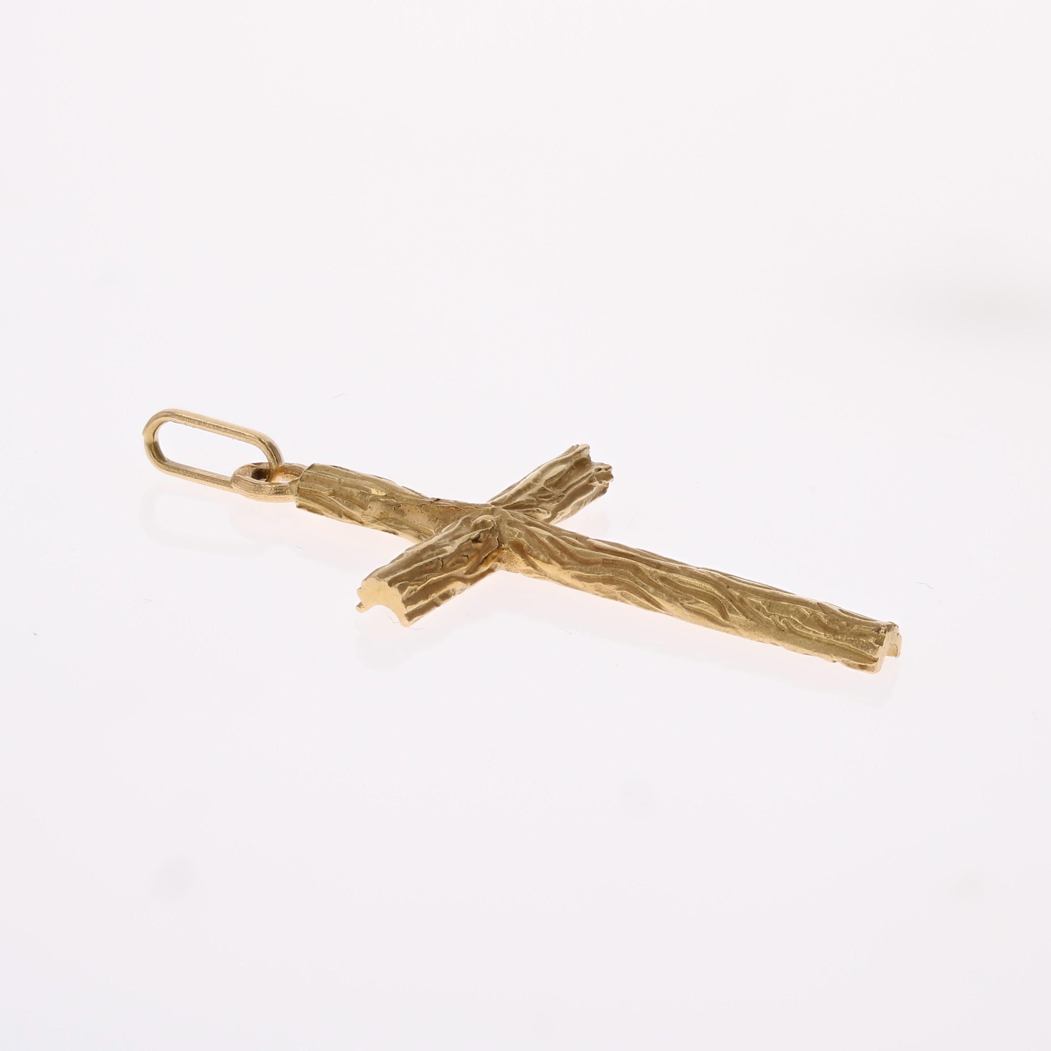 Pendentif rétro en or jaune 18 carats texturé, années 1960 en vente 2