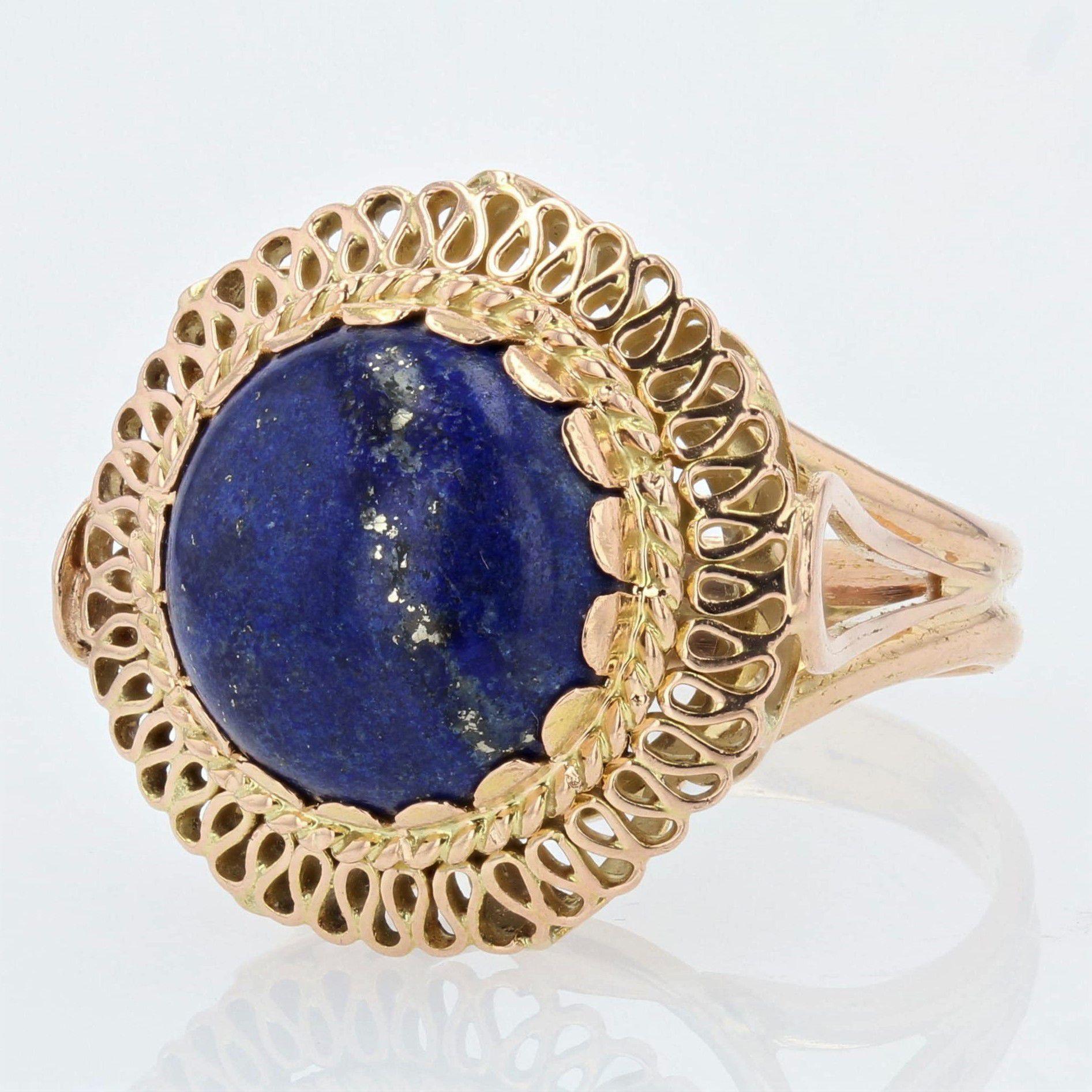 Women's 1960s Retro 4, 25 Carat Lapis Lazuli 18 Karat Yellow Gold Ring For Sale