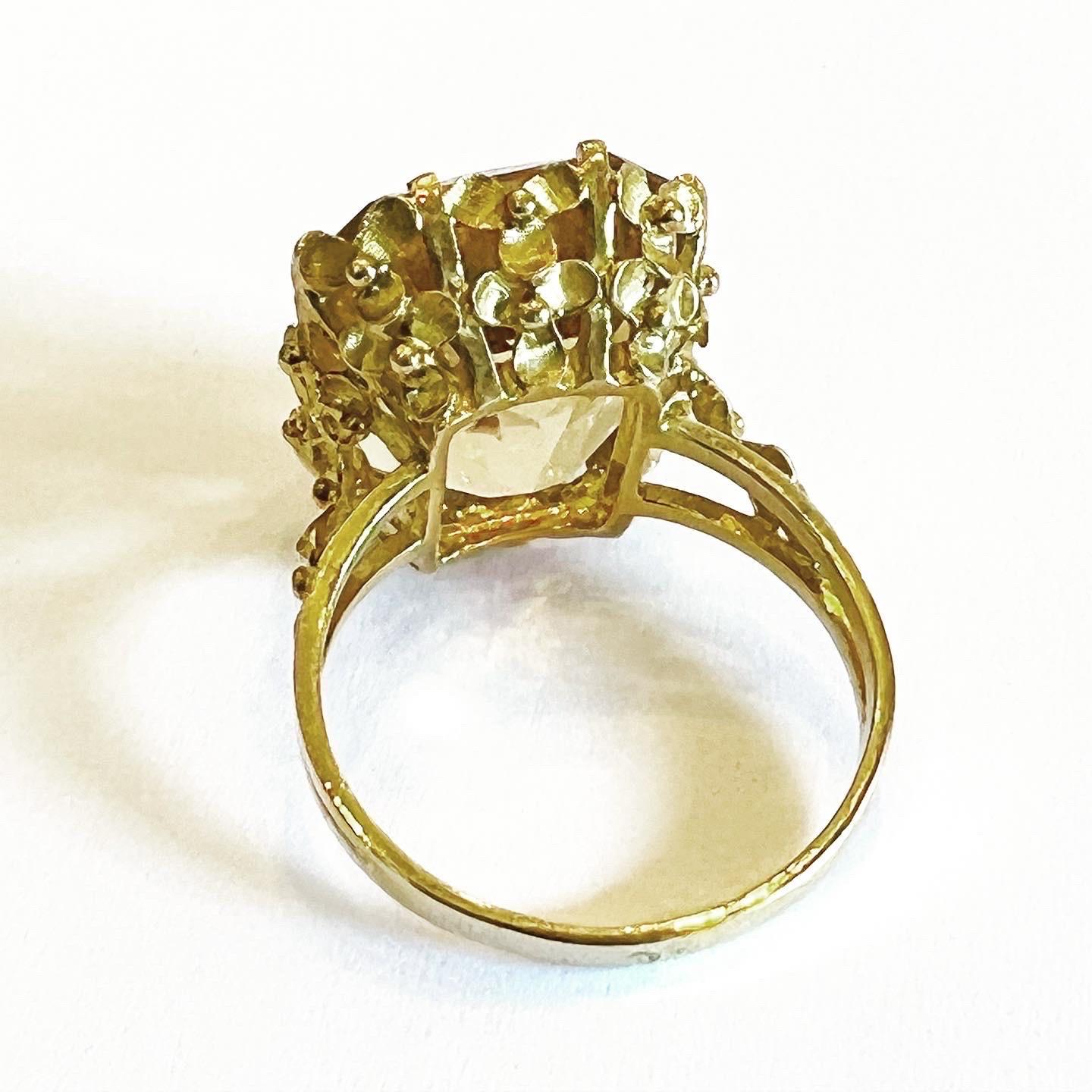 Women's or Men's 1960s Retro Citrine 18k Yellow Gold  Fashion Cocktail Ring