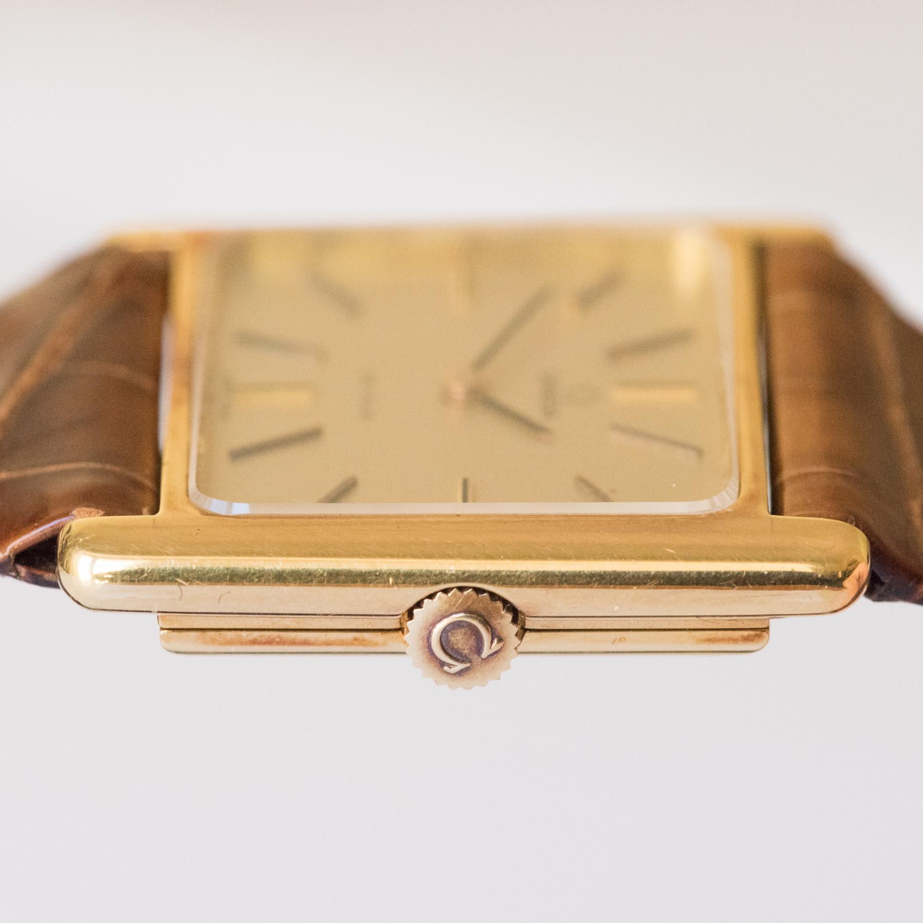 1960s Retro Omega De Ville 18 Karat Gold Men's Watch For Sale 5