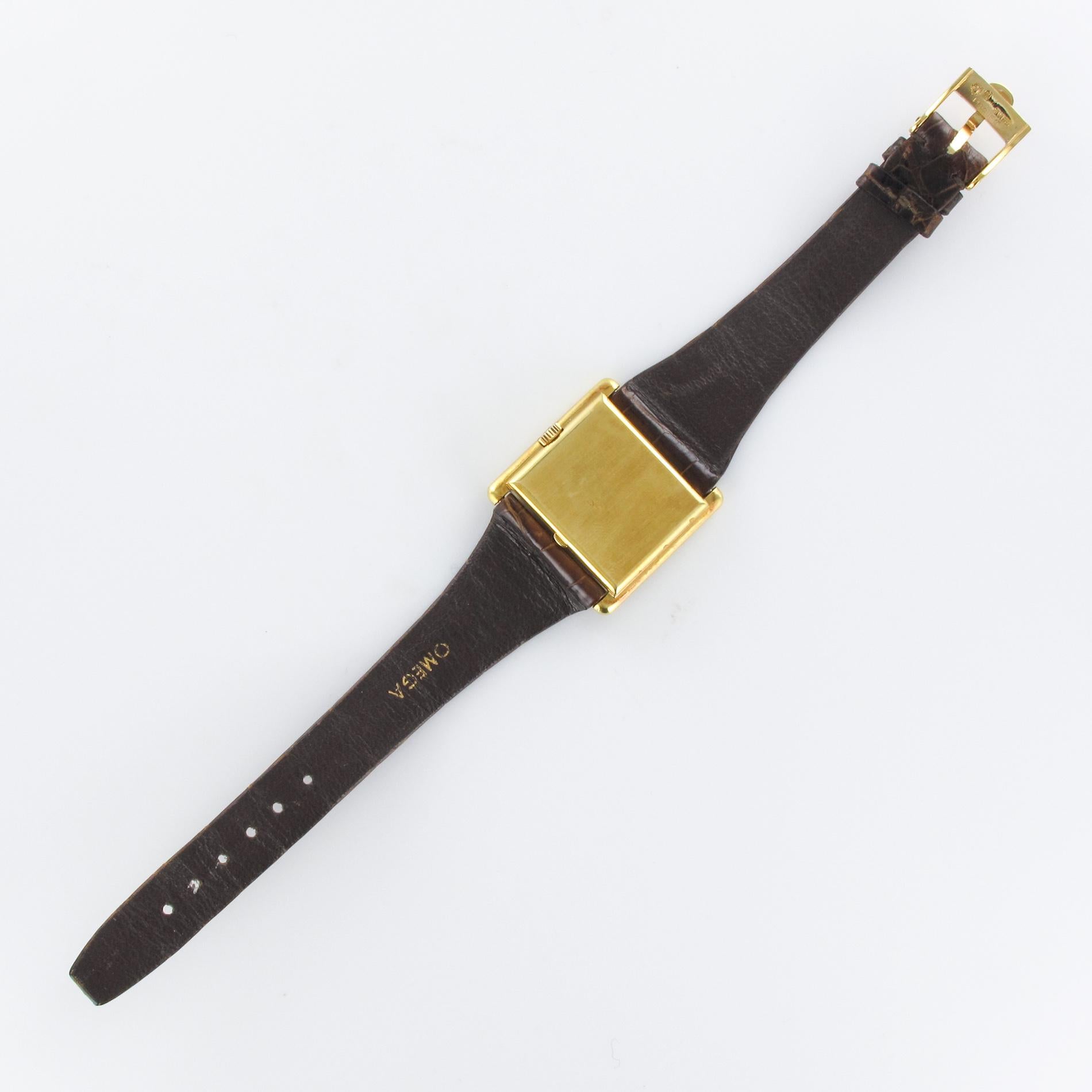 1960s Retro Omega De Ville 18 Karat Gold Men's Watch For Sale 13