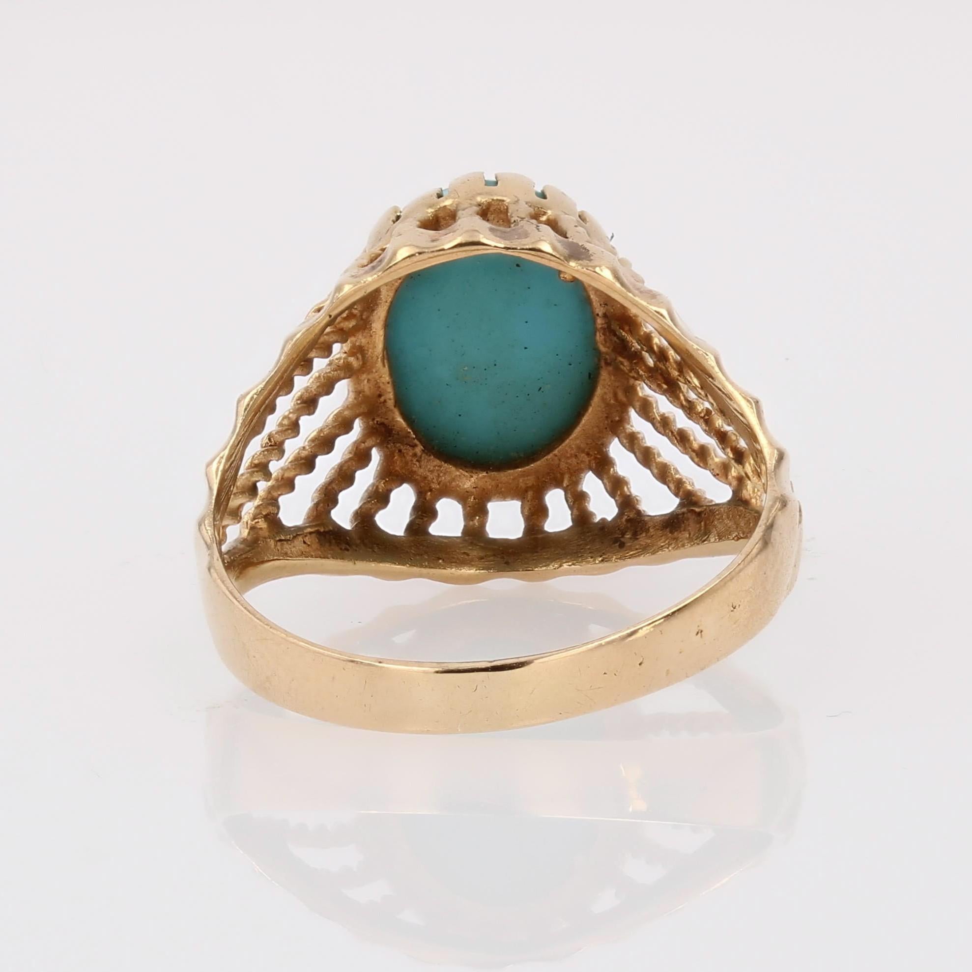 1960s Retro Turquoise Color Stone 18 Karat Rose Gold Domed Ring en vente 2