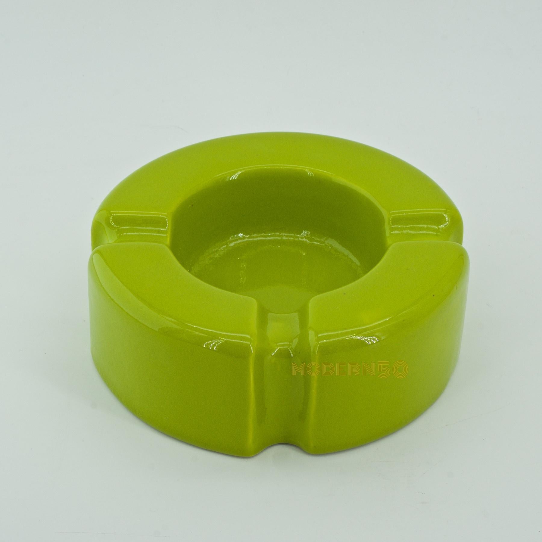 Glazed 1960s Rich Yellow Raymor Memphis Ceramic Ashtray in Style of Ettore Sottsass For Sale