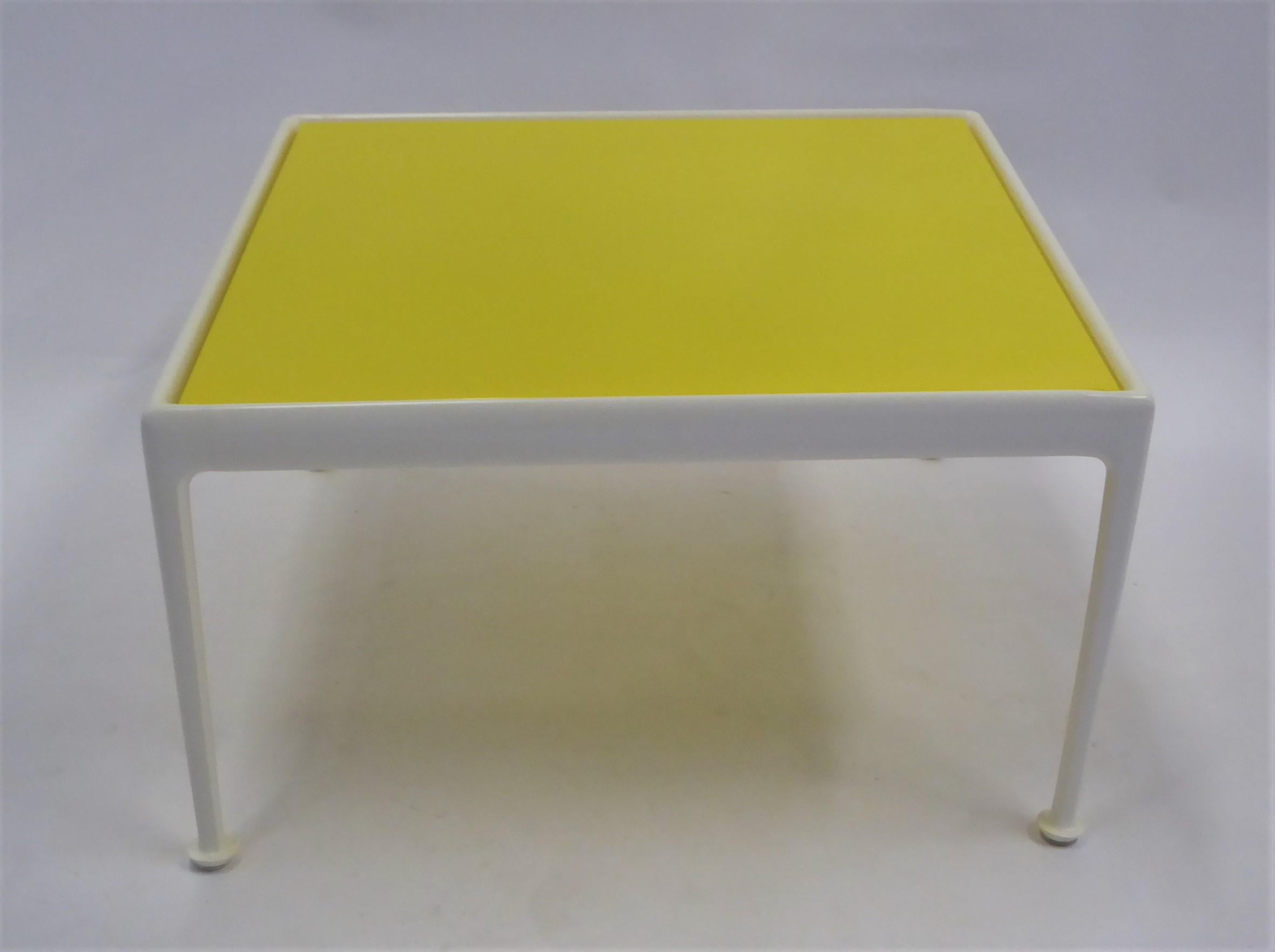 Mid-Century Modern 1960s Richard Schultz for Knoll Coffee Side Table
