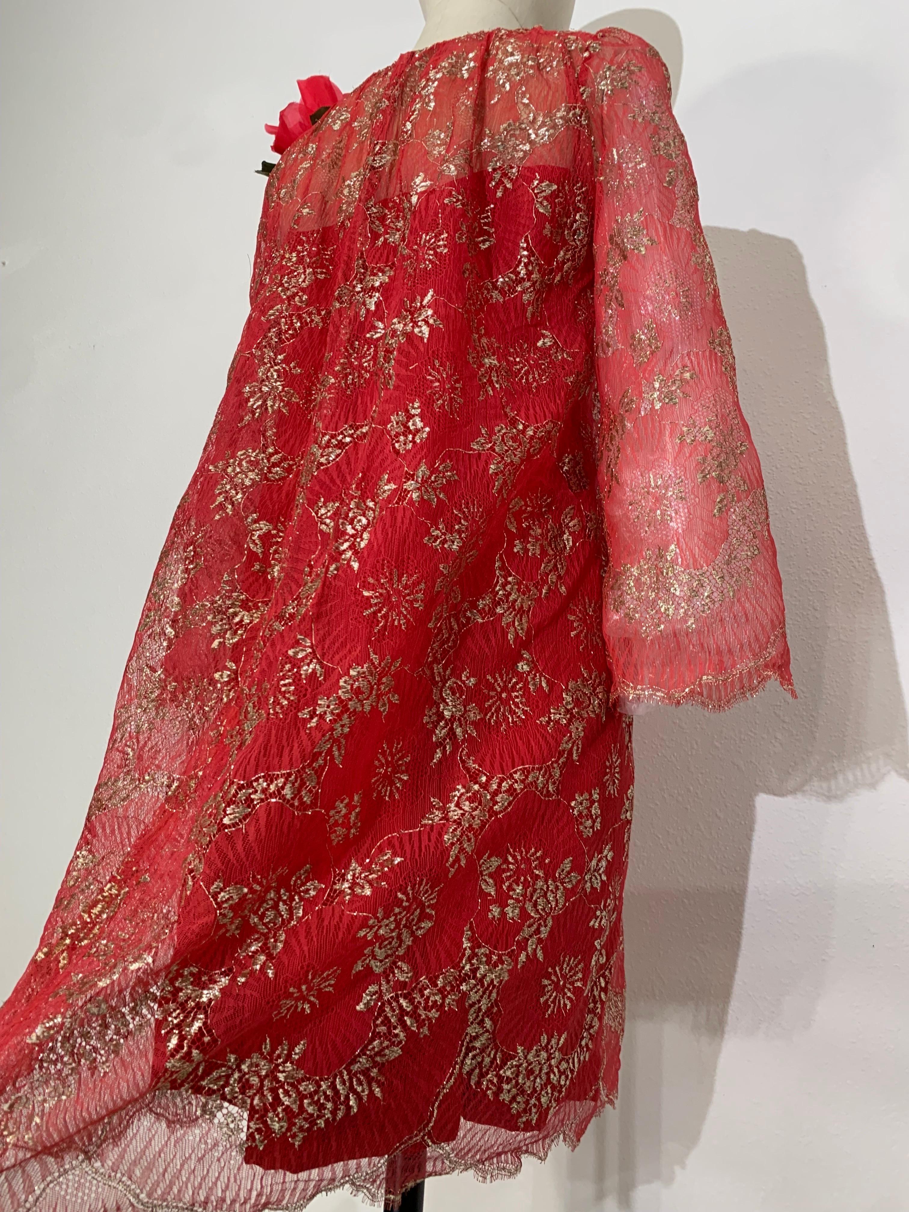 Mini Vestido de Cóctel de Encaje Bordado Rojo y Dorado Richard Tam, Años 60 en venta 8