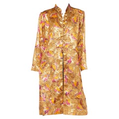 1960S RICHILENE Gold & Pink Rayon/Lurex Lamé Chinoiserie Opera Coat With Crysta