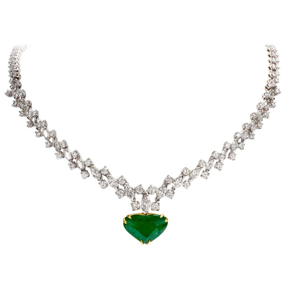 1960s Riviera Diamond GIA Heart Emerald Gold Necklace For Sale