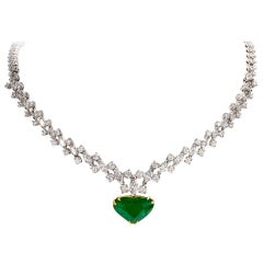 1960s Riviera Diamond GIA Heart Emerald Gold Necklace