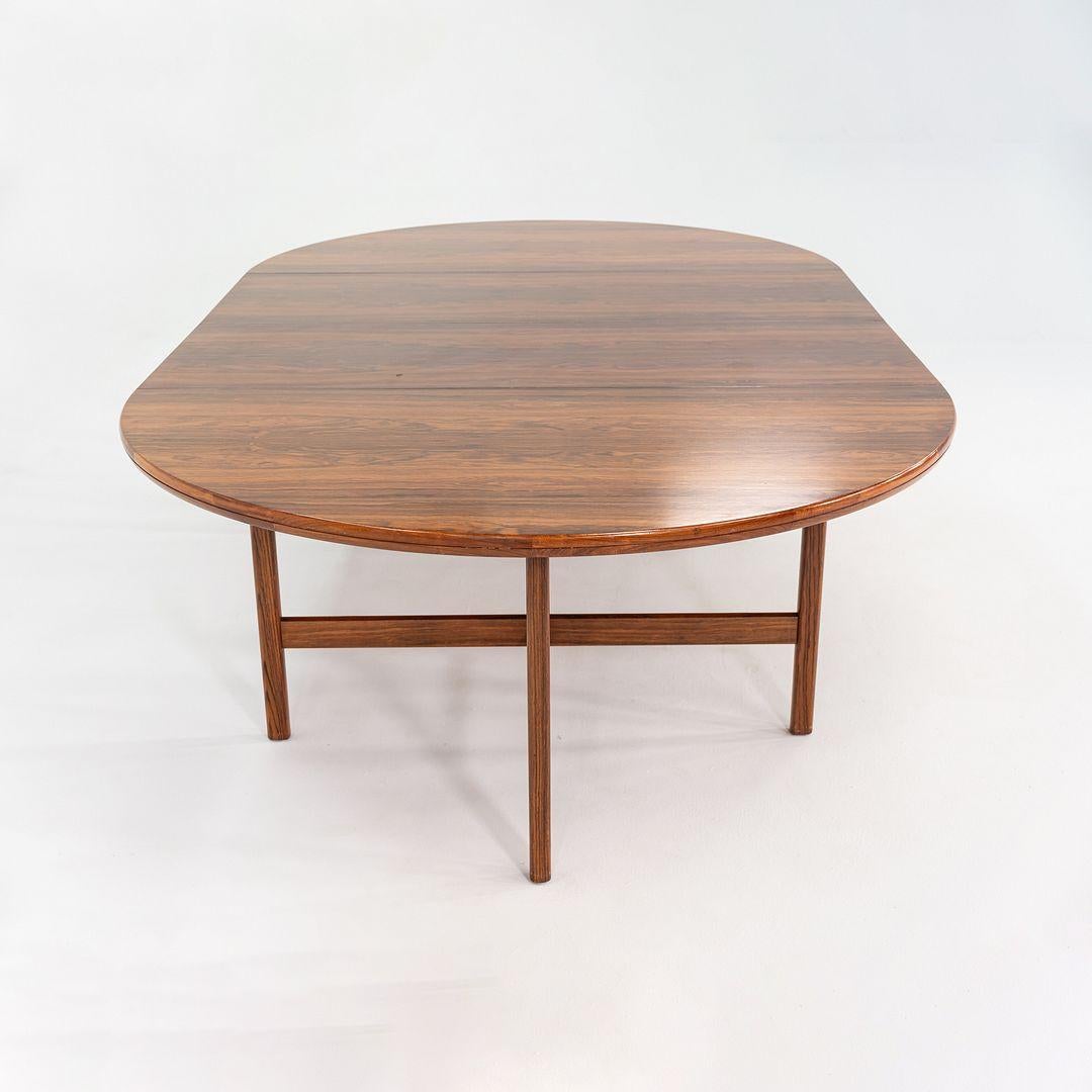 Mesa de comedor extensible de palisandro de los años 60 Robert Heritage para Archie Shine en Bueno estado para la venta en Philadelphia, PA
