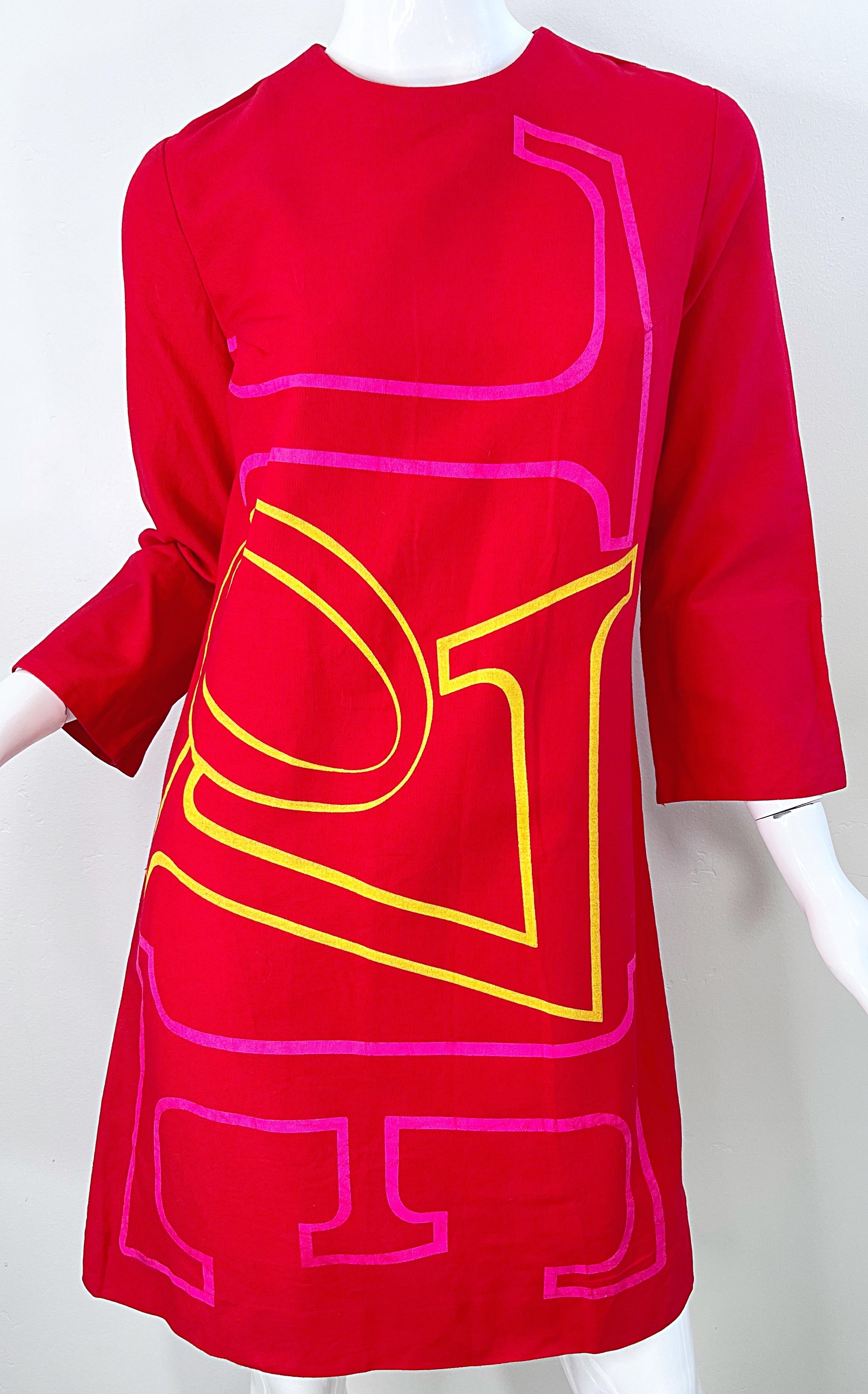 1960s Robert Indiana LOVE Hand Painted Cotton Red Vintage 60s Shift Dress For Sale 3