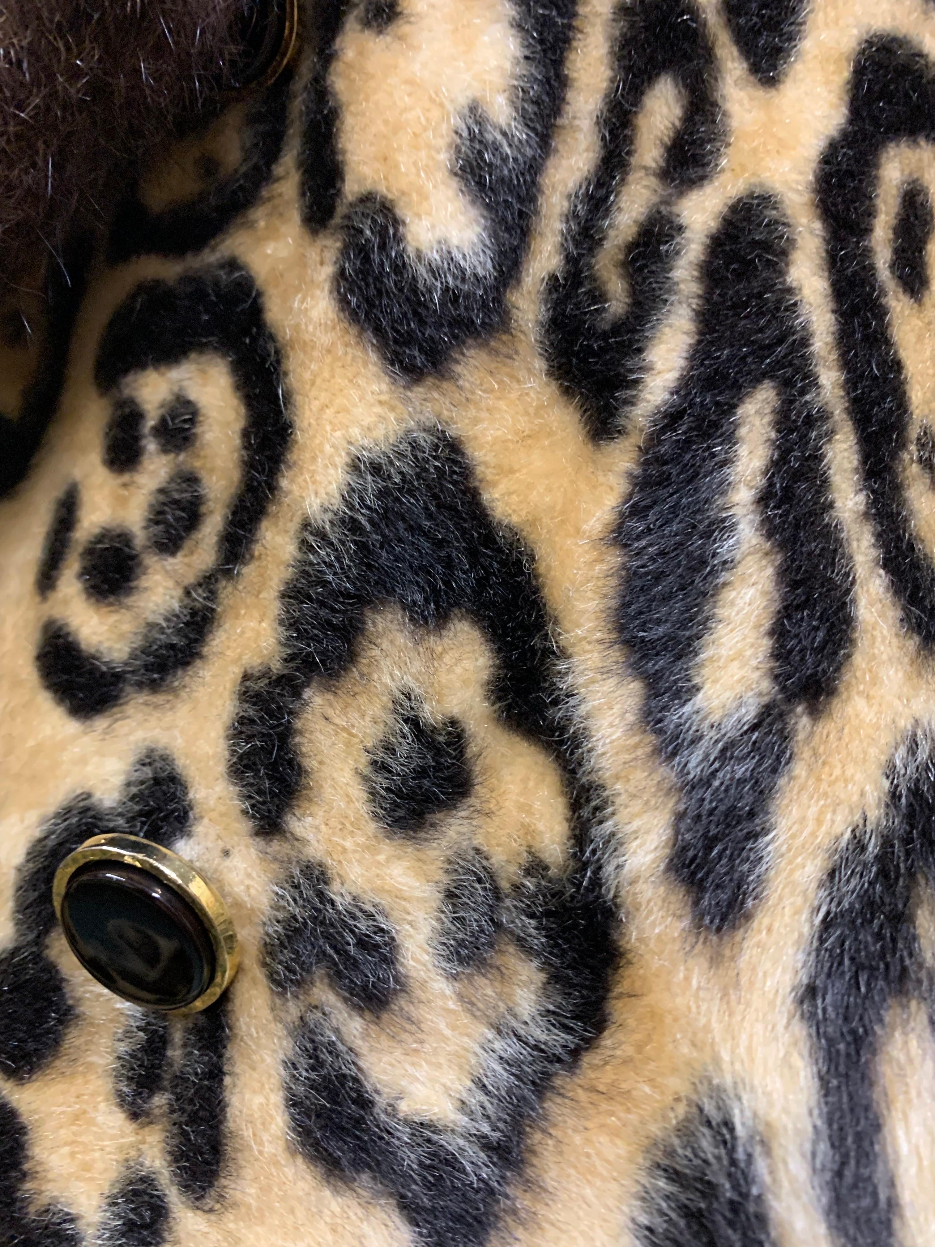 1960s Robert Meshekoff Faux Leopard Fur Double-Breasted Coat w Lush Fur Collar  For Sale 9