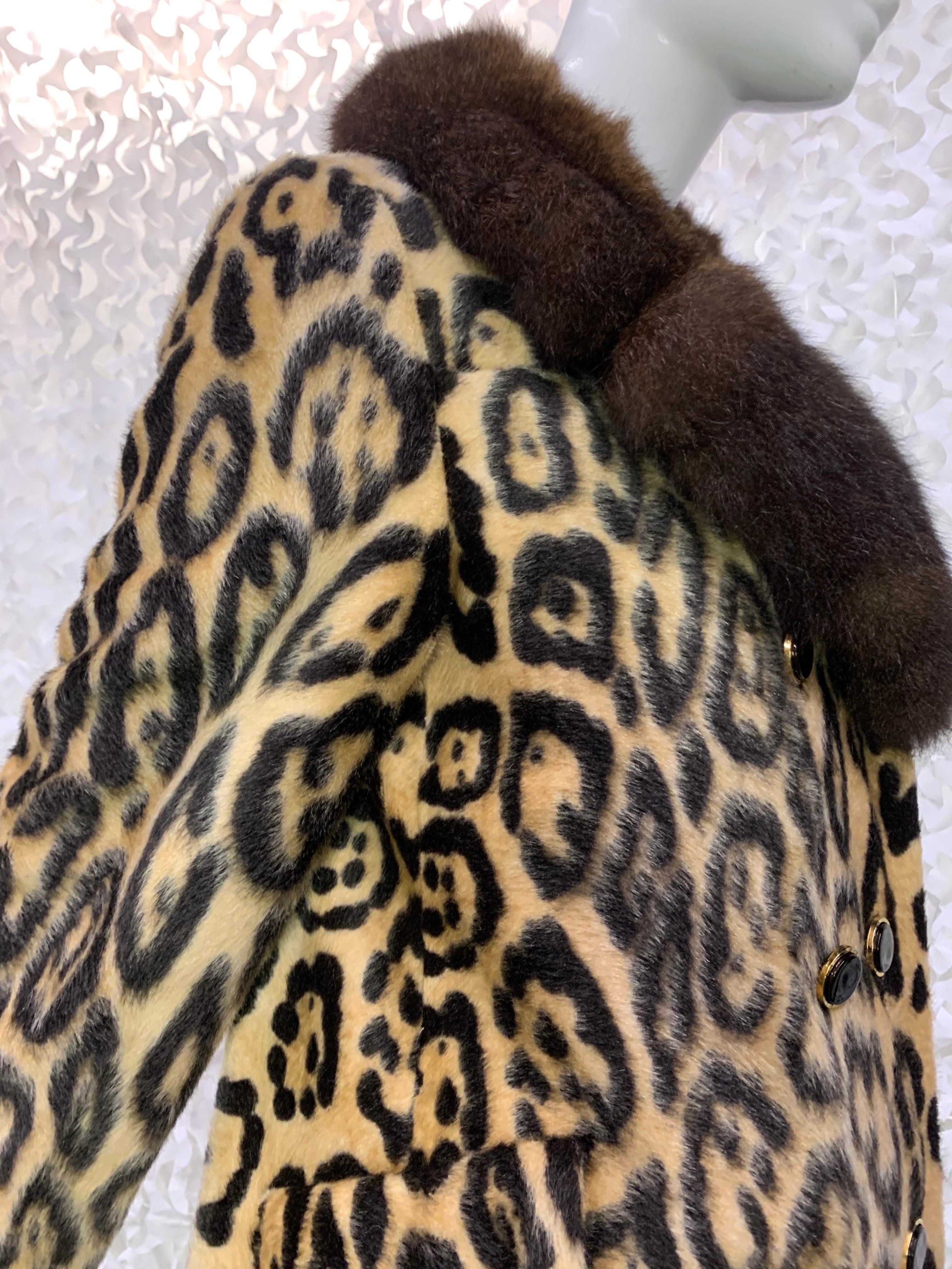 1960s Robert Meshekoff Faux Leopard Fur Double-Breasted Coat w Lush Fur Collar  For Sale 2