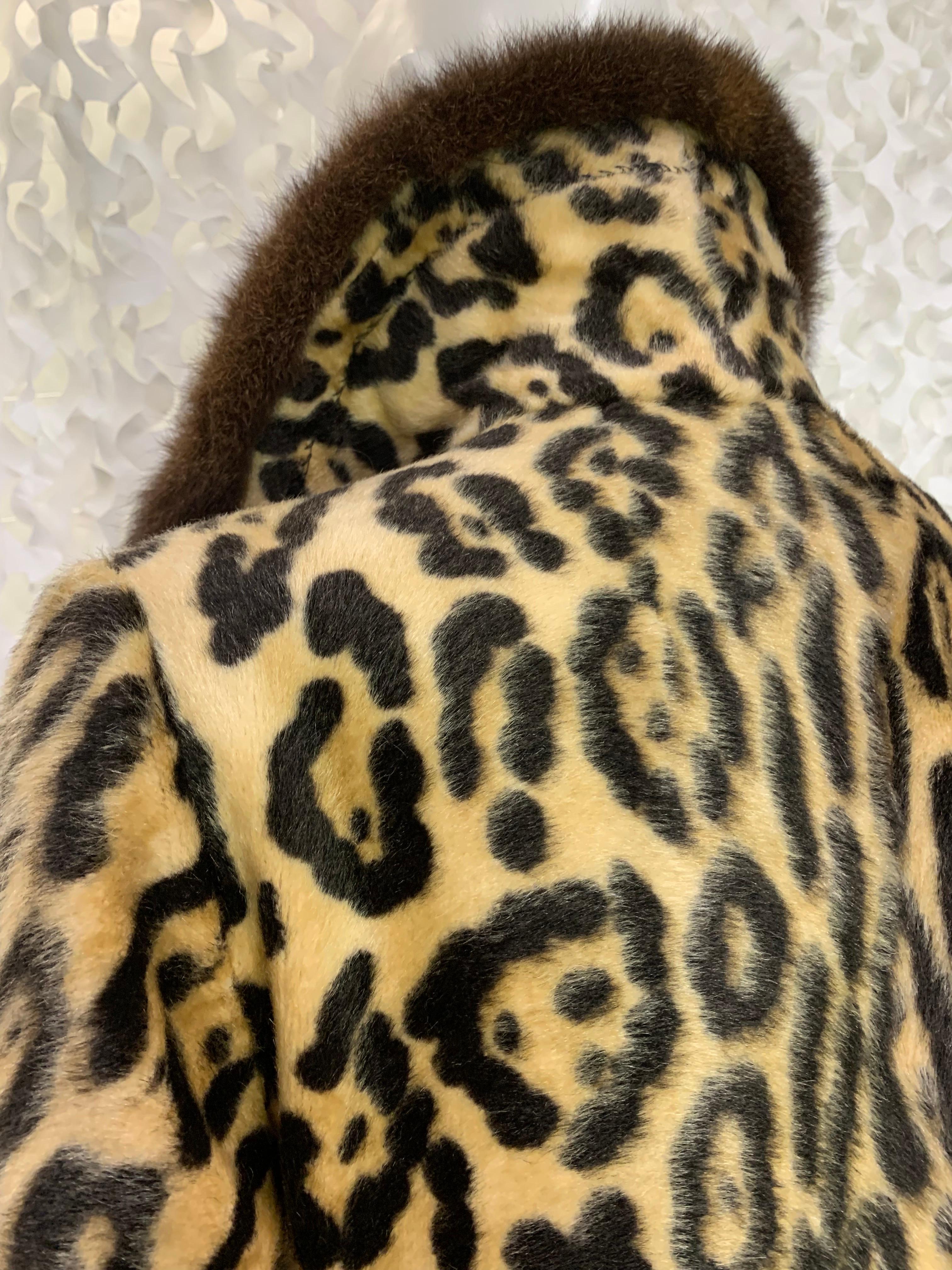 1960s Robert Meshekoff Faux Leopard Fur Double-Breasted Coat w Lush Fur Collar  For Sale 5