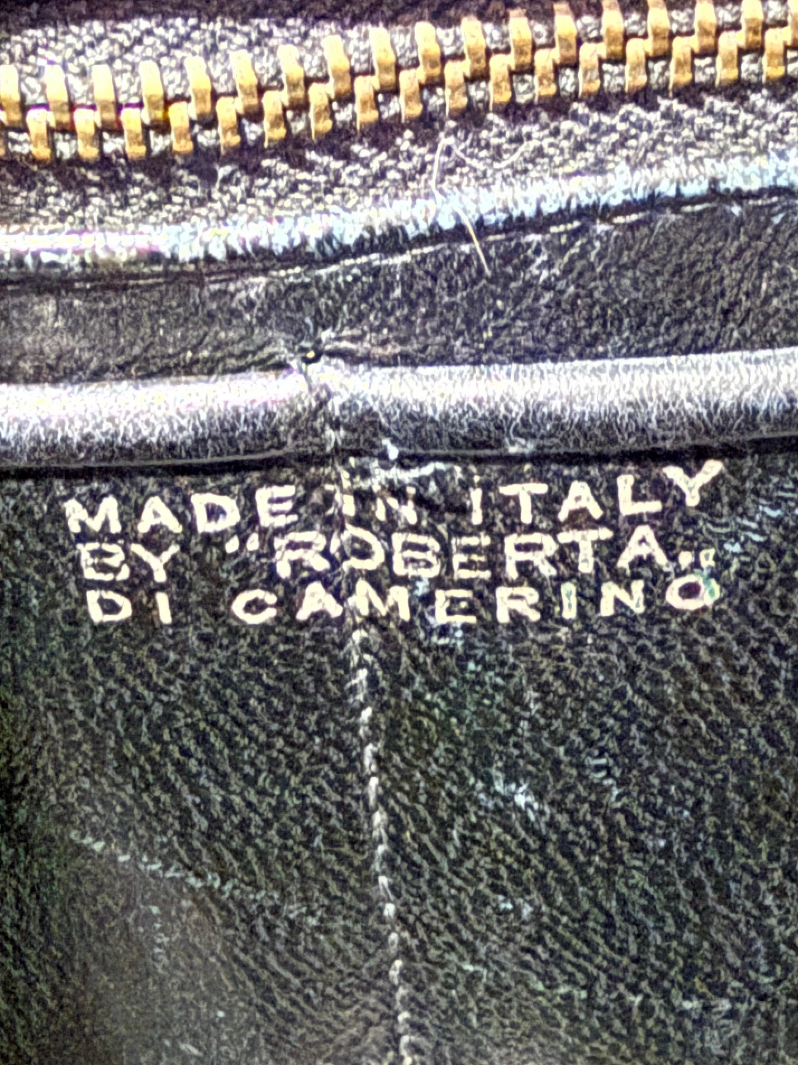 1960 Roberta Di Camerino Sac à main en cuir tressé brun-noir avec cadre à clous de bronze en vente 11