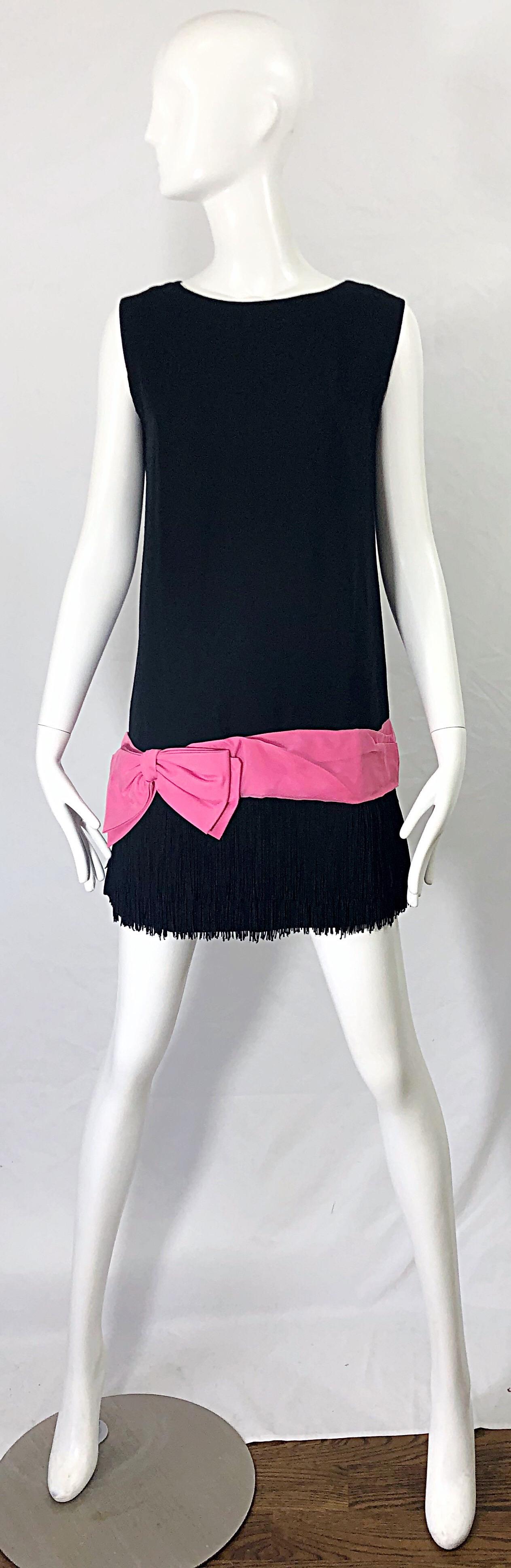 Chic 60s does 20s ROBERTA LYNN black and pink silk and linen blend fringed mini dress ! Features a soft silk and linen blend (primarily silk). Hot pink chiffon bow detail at the hem, with black fringe under. Most of the workmanship was completed by