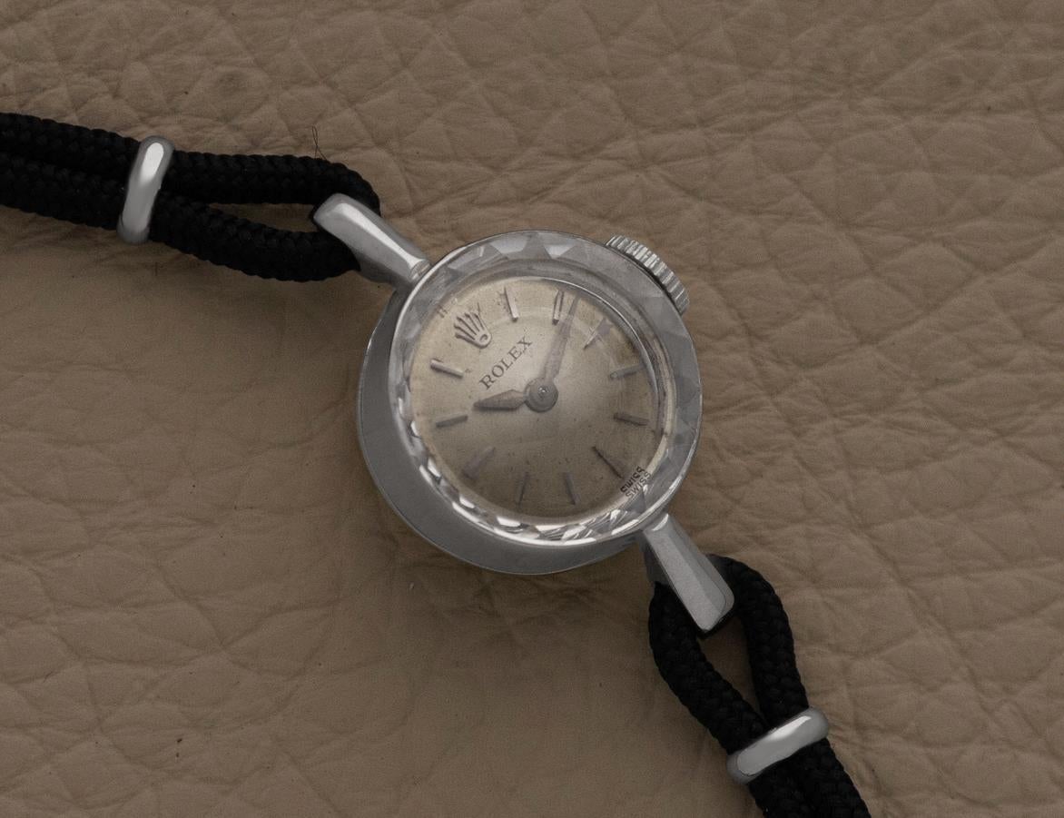 Rolex Dress Watch da donna del 1960, quadrante argento - oro bianco 14 carati in vendita 7