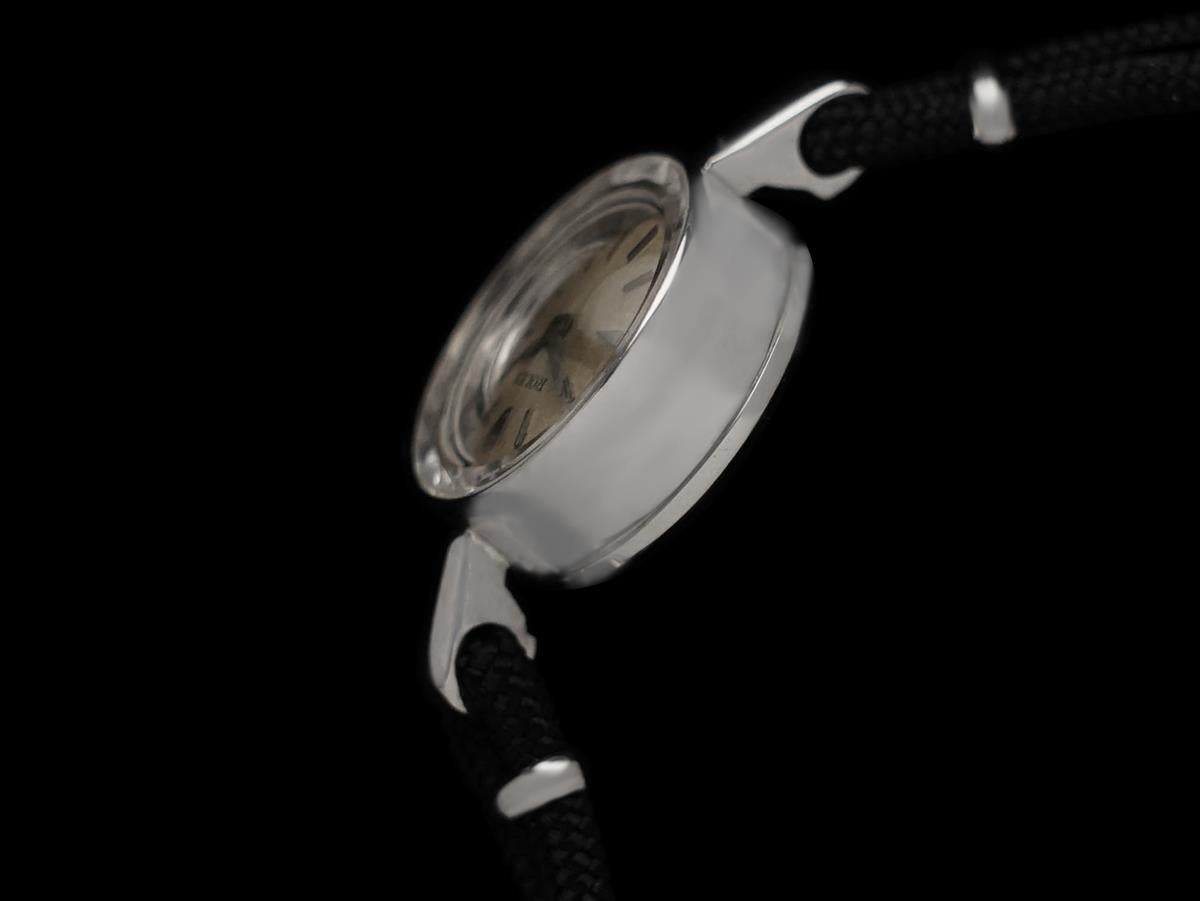 Rolex Dress Watch da donna del 1960, quadrante argento - oro bianco 14 carati in vendita 1