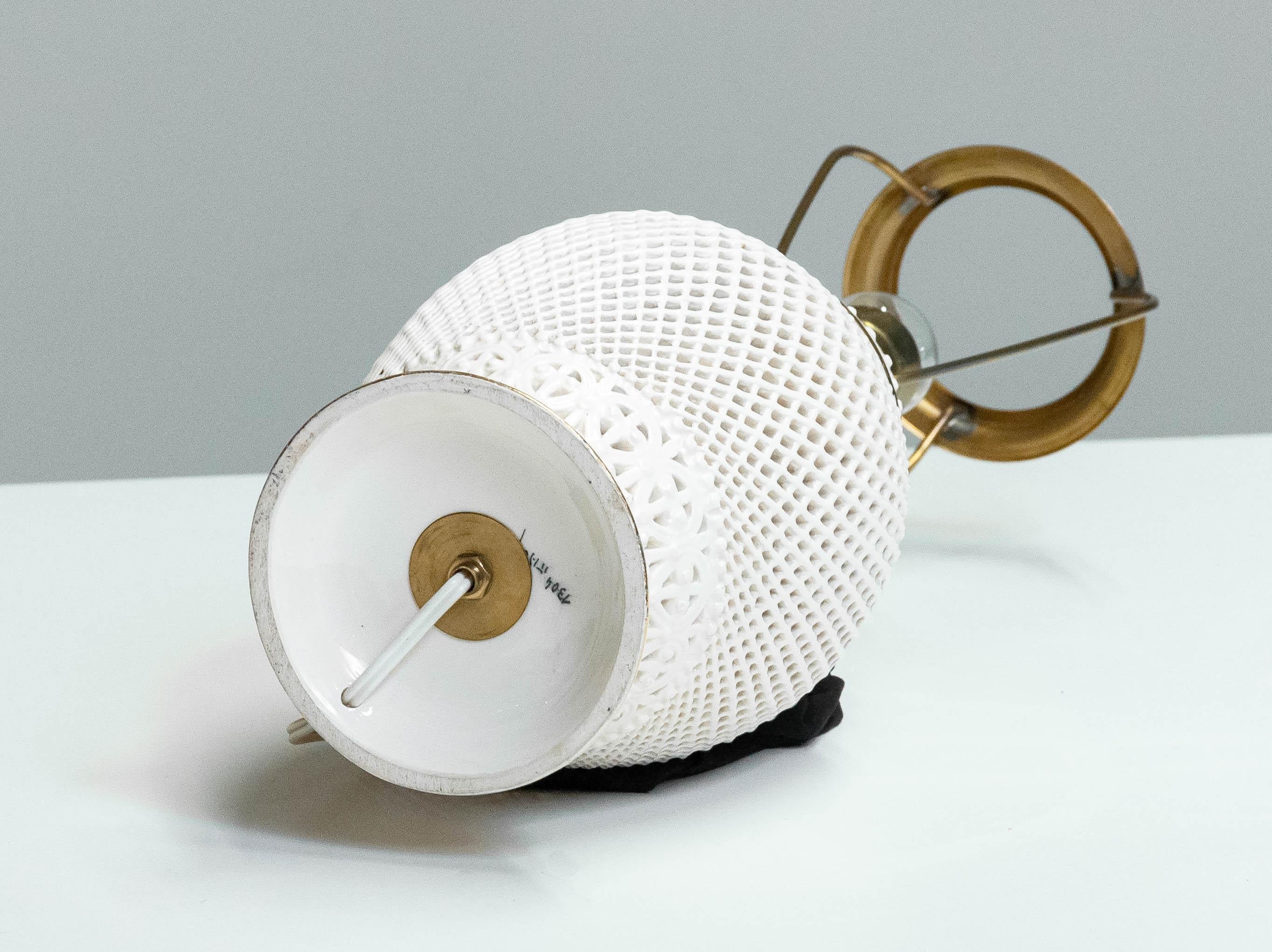 Mid-20th Century 1960s Romantic White Glazed Ceramic Openwork Table Lamp from Italy For Sale