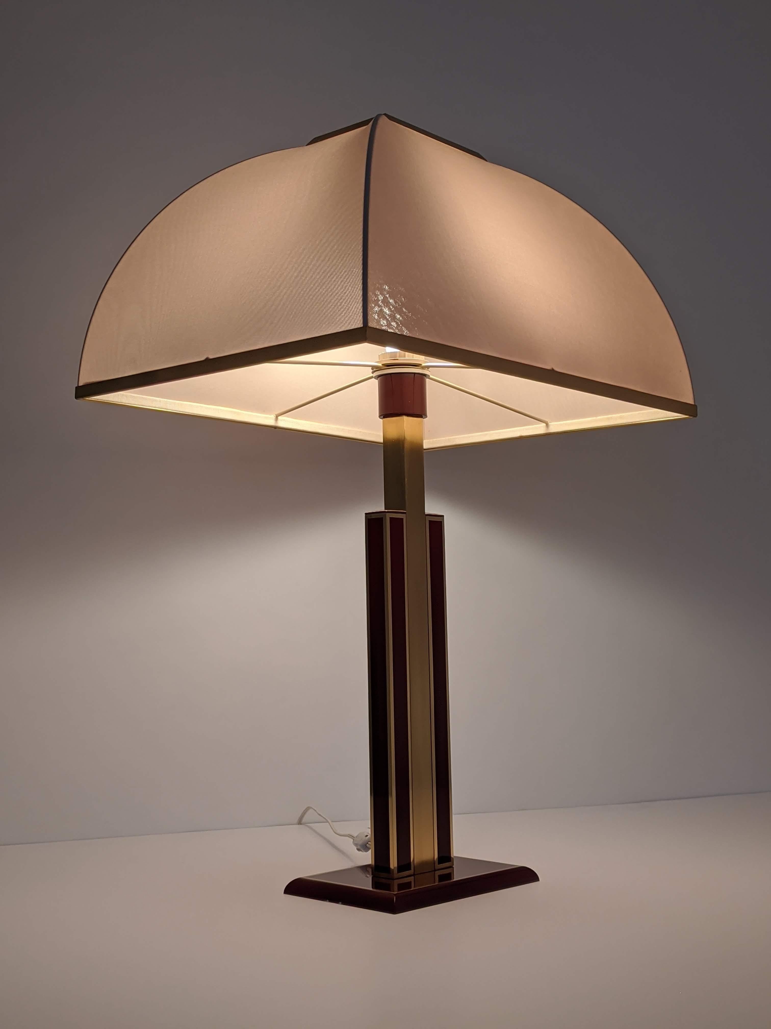Laque Lampe de bureau Romeo Rega en laiton des années 1960, Italie en vente