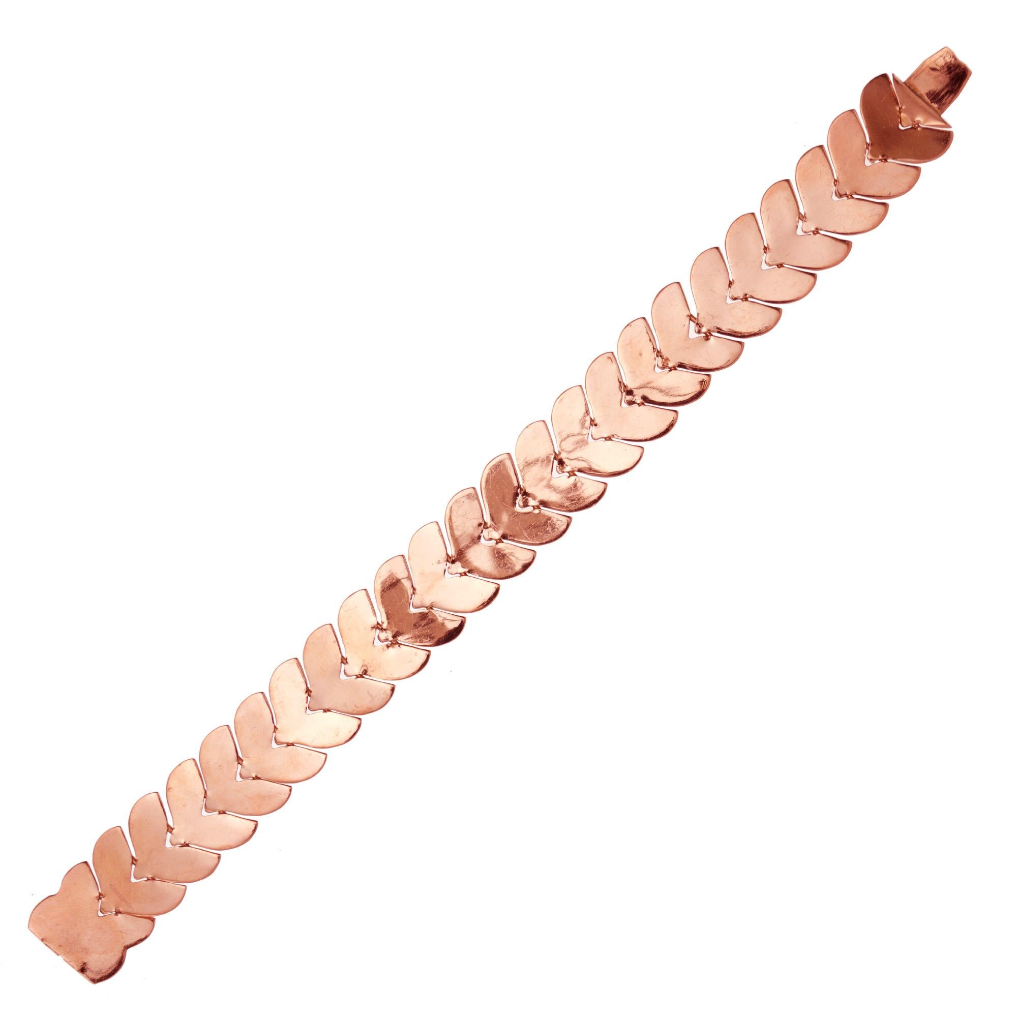 1960s Rose Gold Hinged Link Bracelet In Good Condition For Sale In Stamford, CT