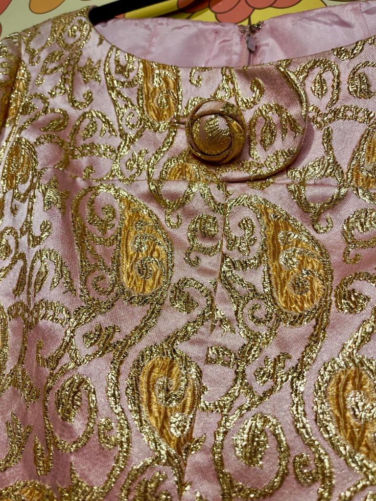 1960’s Rose Gold Metallic Brocade Empire Mini Dress For Sale 2