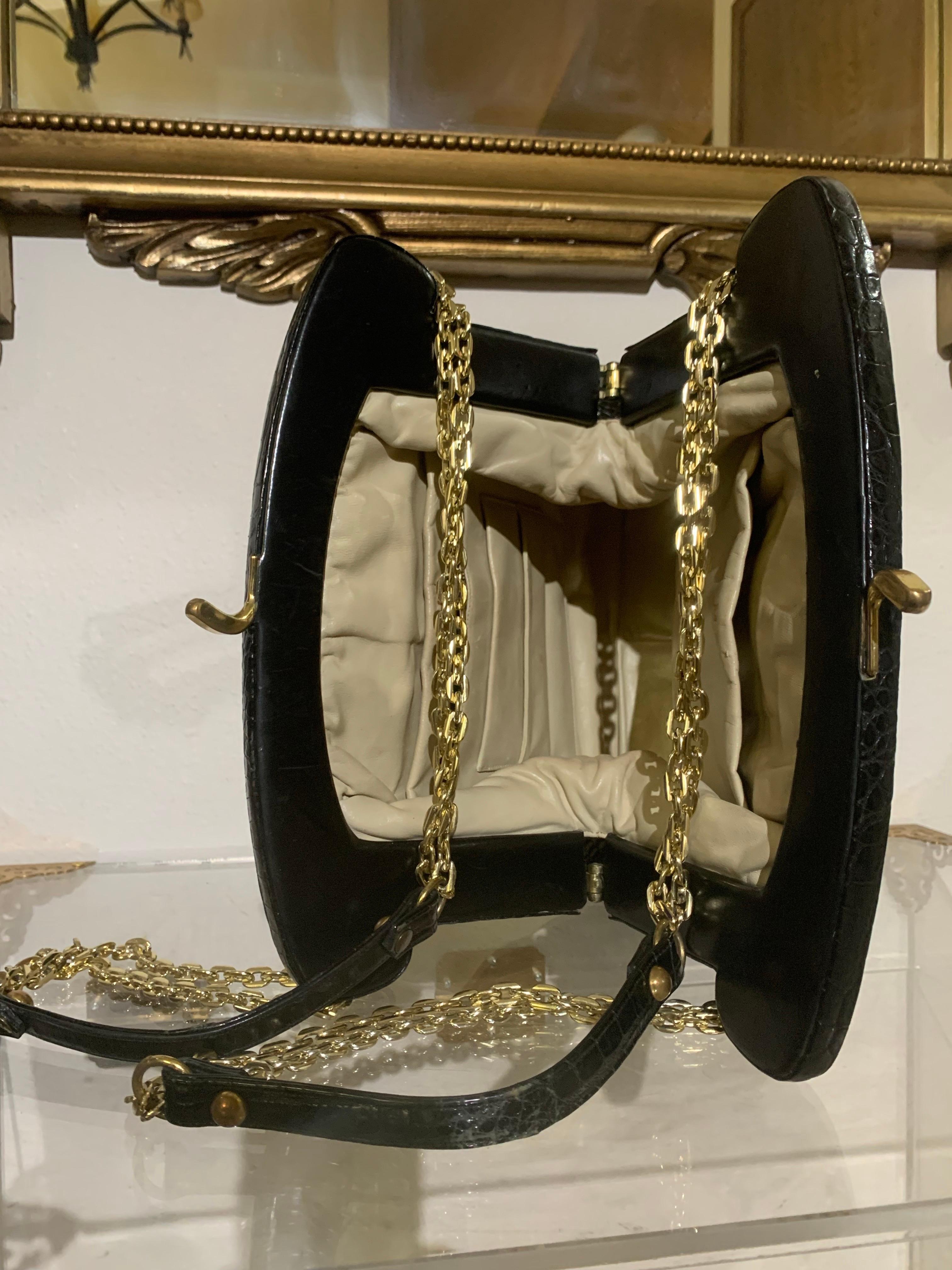 1960s Rosenfeld Black Center-Skin Crocodile Purse w Bowed Top Closure & Chain For Sale 6