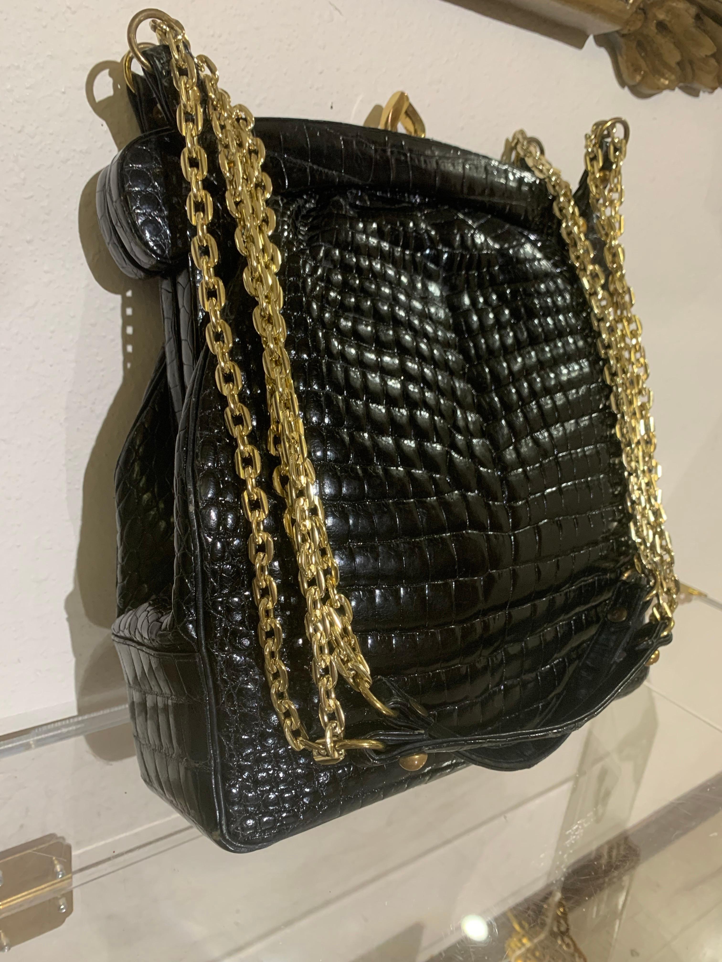 1960s Rosenfeld Black Center-Skin Crocodile Purse w Bowed Top Closure & Chain For Sale 9