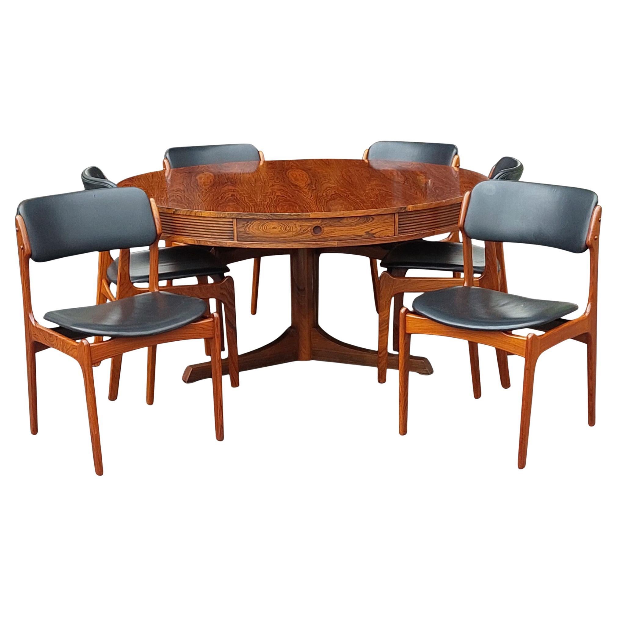 1960's Rosewood Dining Table and 6 Chairs by Robert Heritage for Archie Shine For Sale