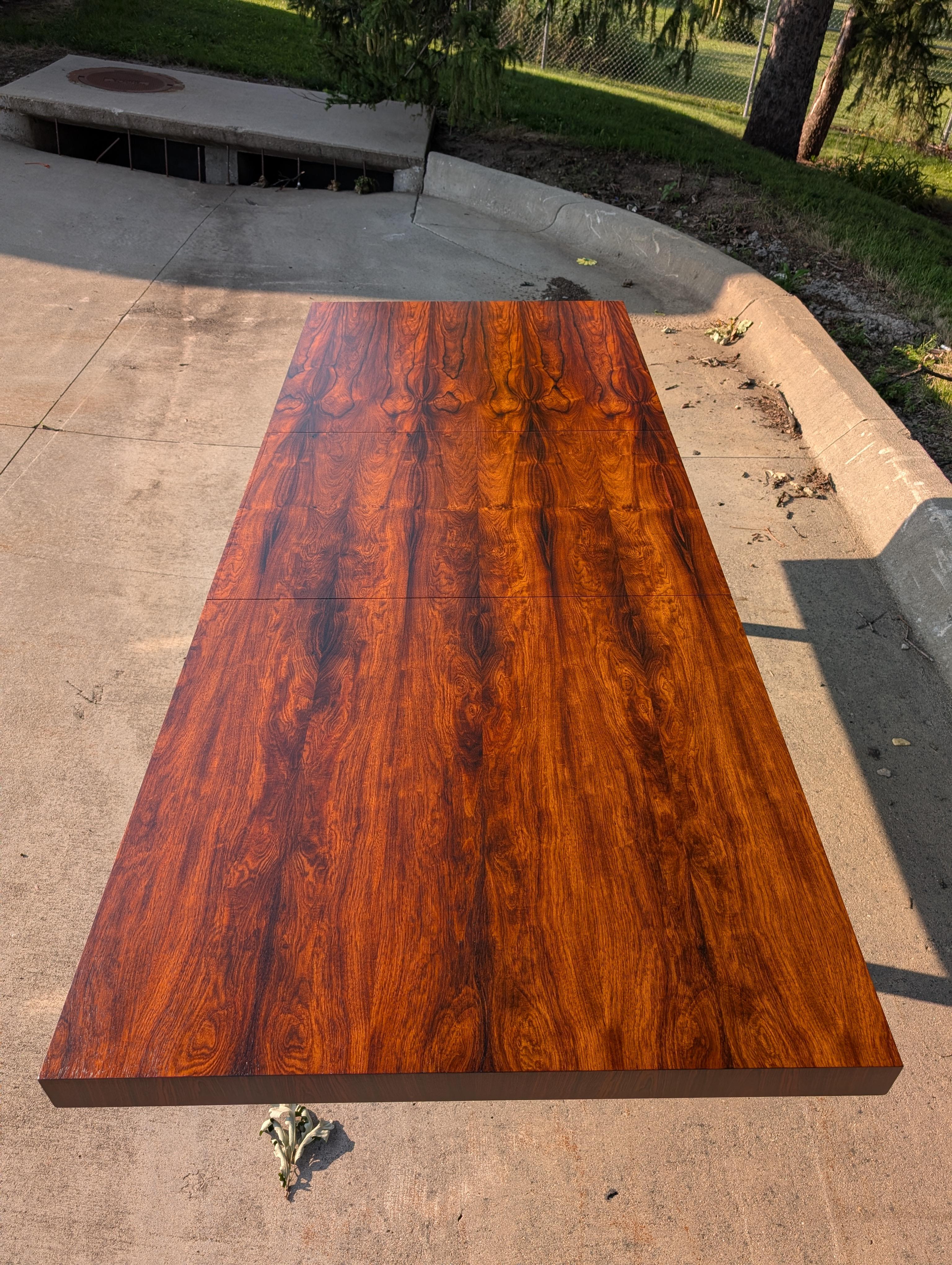 Table de salle à manger en palissandre des années 1960 par Poul Norreklit pour Georg Petersens en vente 7