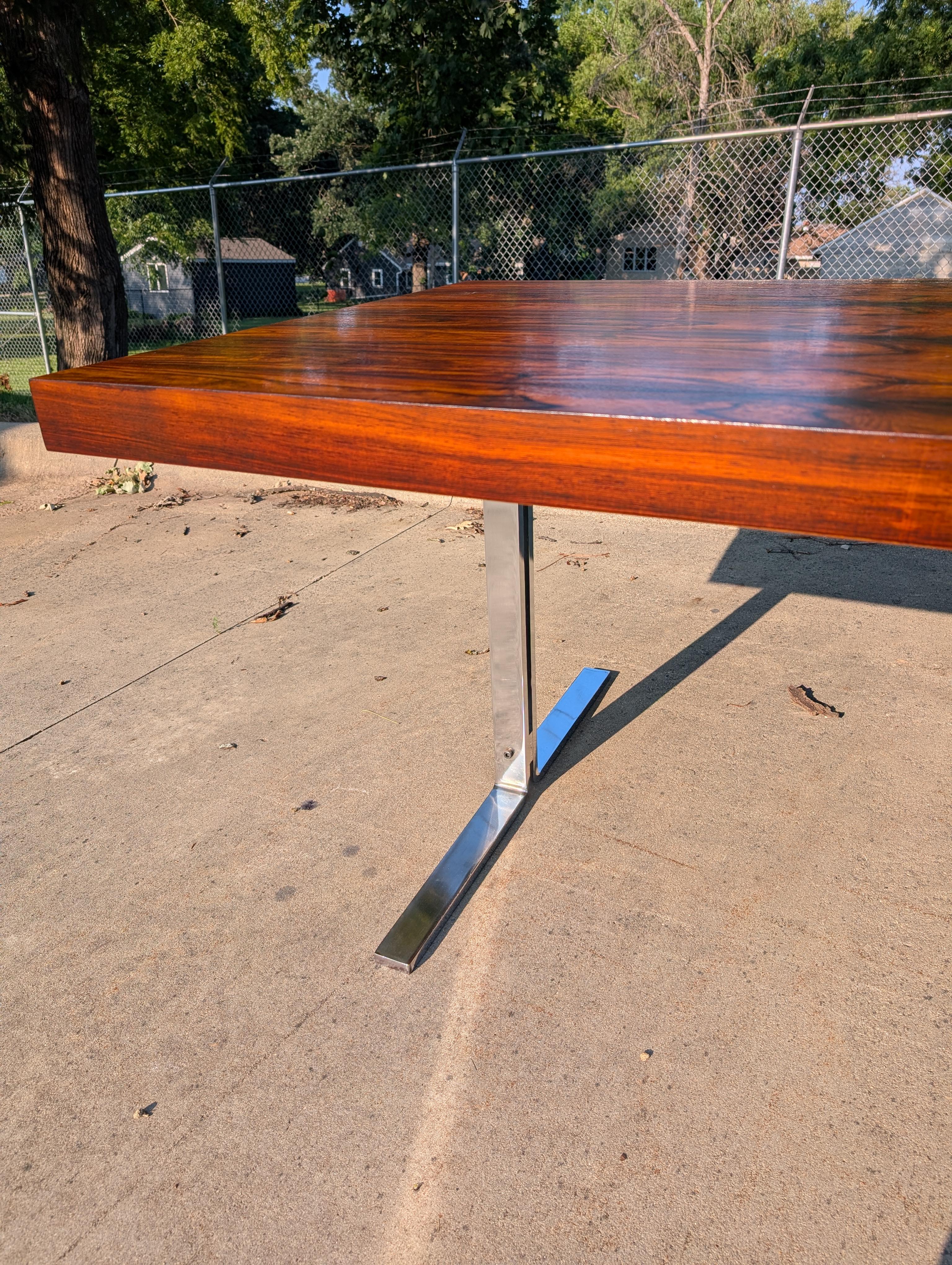 Table de salle à manger en palissandre des années 1960 par Poul Norreklit pour Georg Petersens Bon état - En vente à Cedar Falls, IA