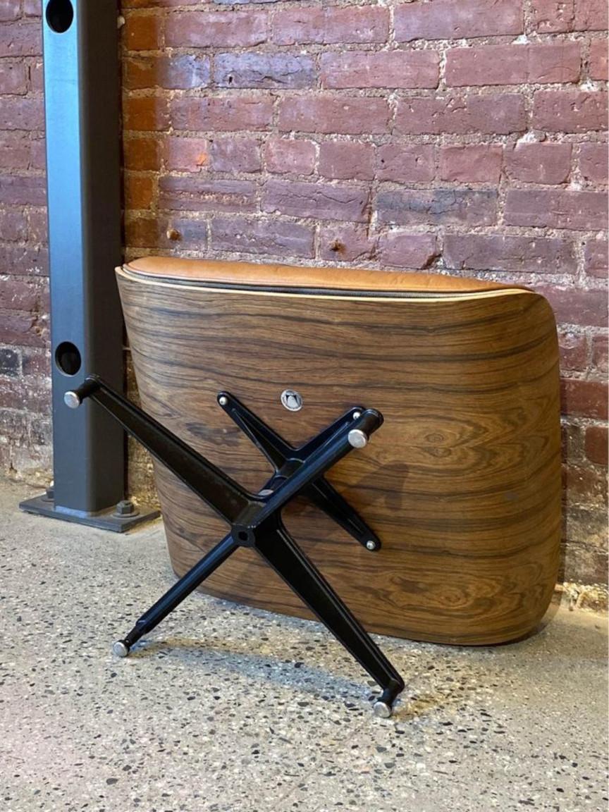1960s Rosewood Eames Stool  Ottoman by Herman Miller In Excellent Condition For Sale In Victoria, BC