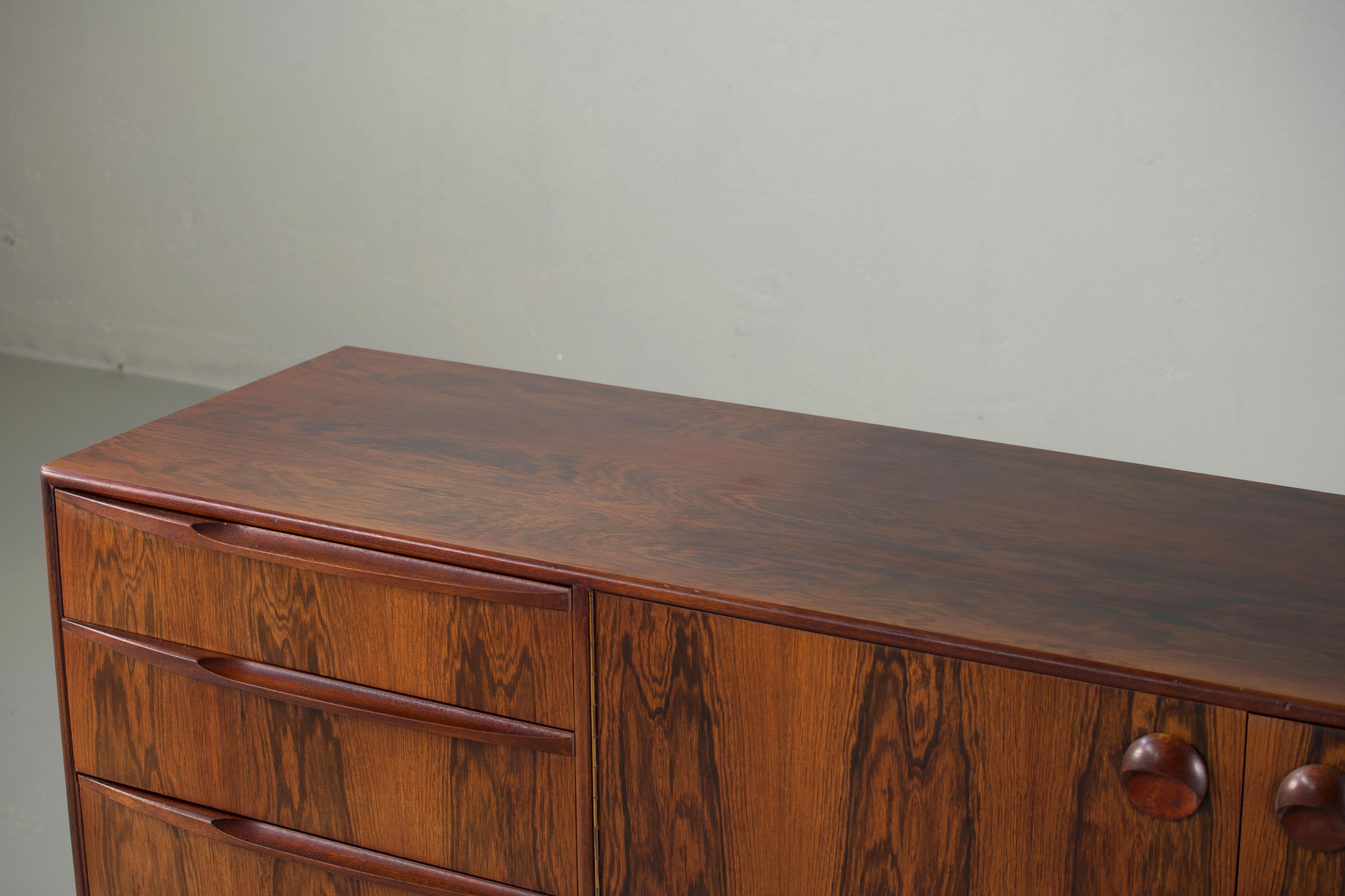 1960s Rosewood McIntosh Sideboard In Good Condition In Kaštel Sućurac, Splitsko-dalmatinska županija