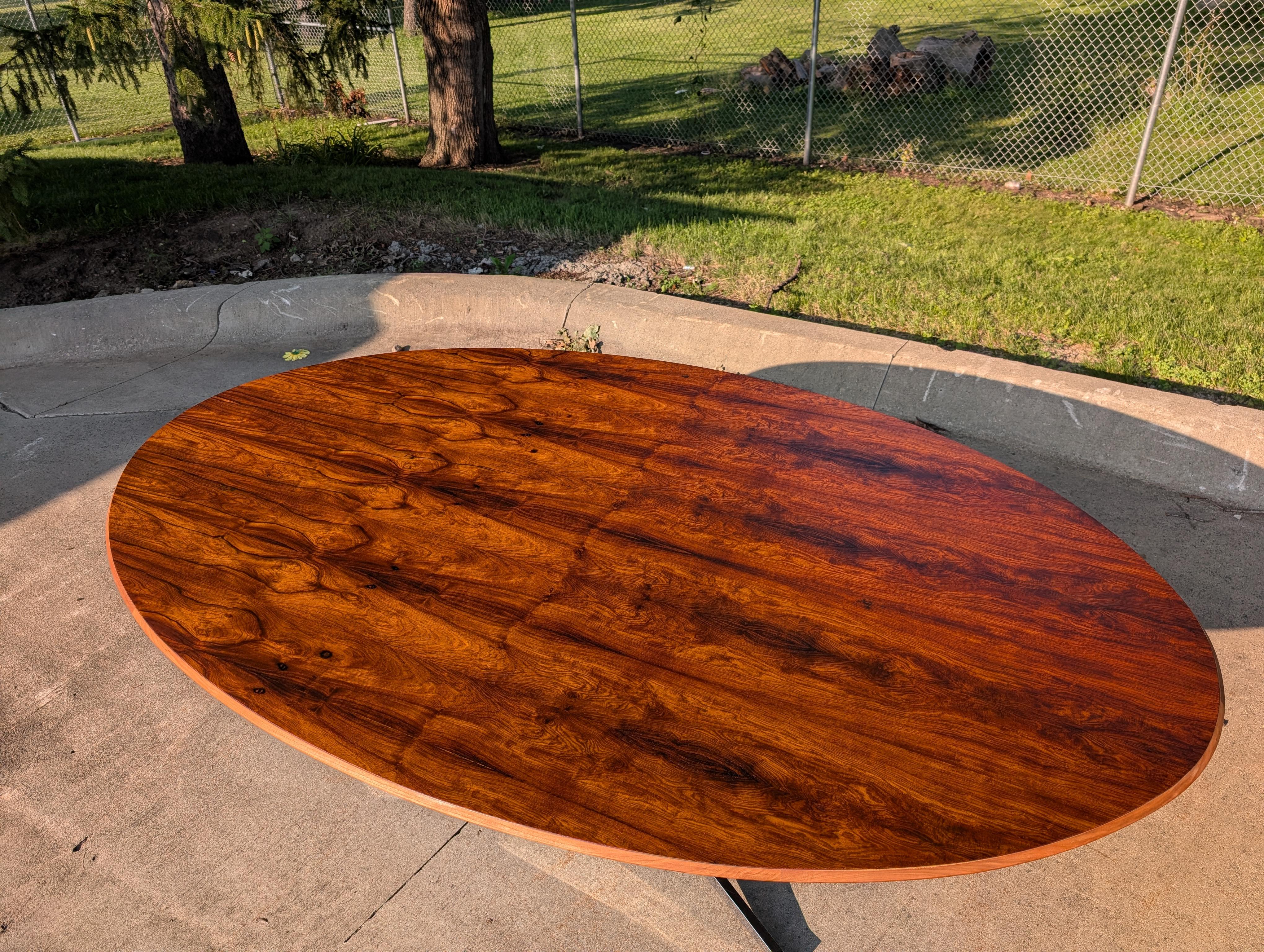 1960s Rosewood Oval Table in the Style of Florence Knoll For Sale 3