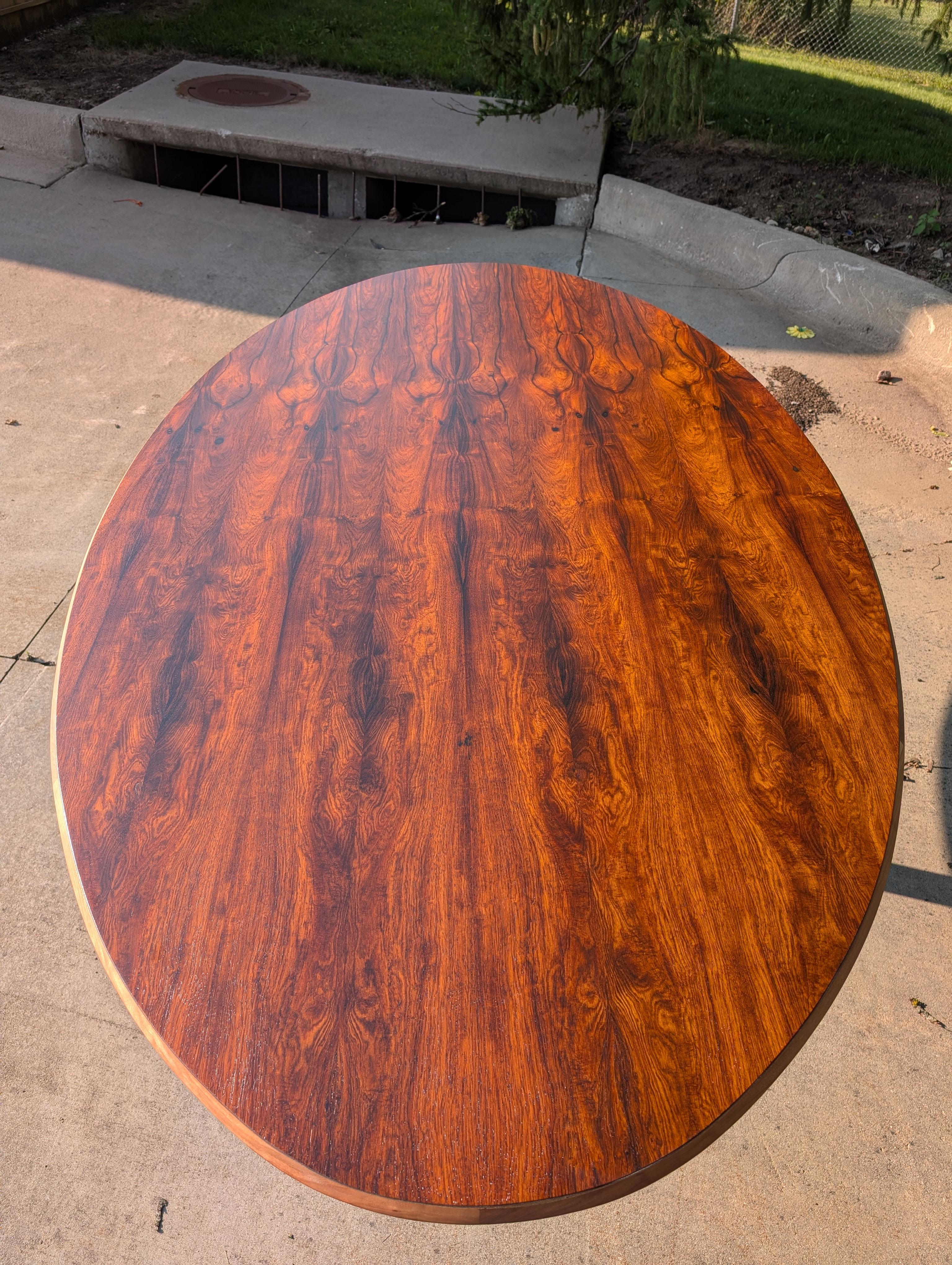 1960s Rosewood Oval Table in the Style of Florence Knoll For Sale 4