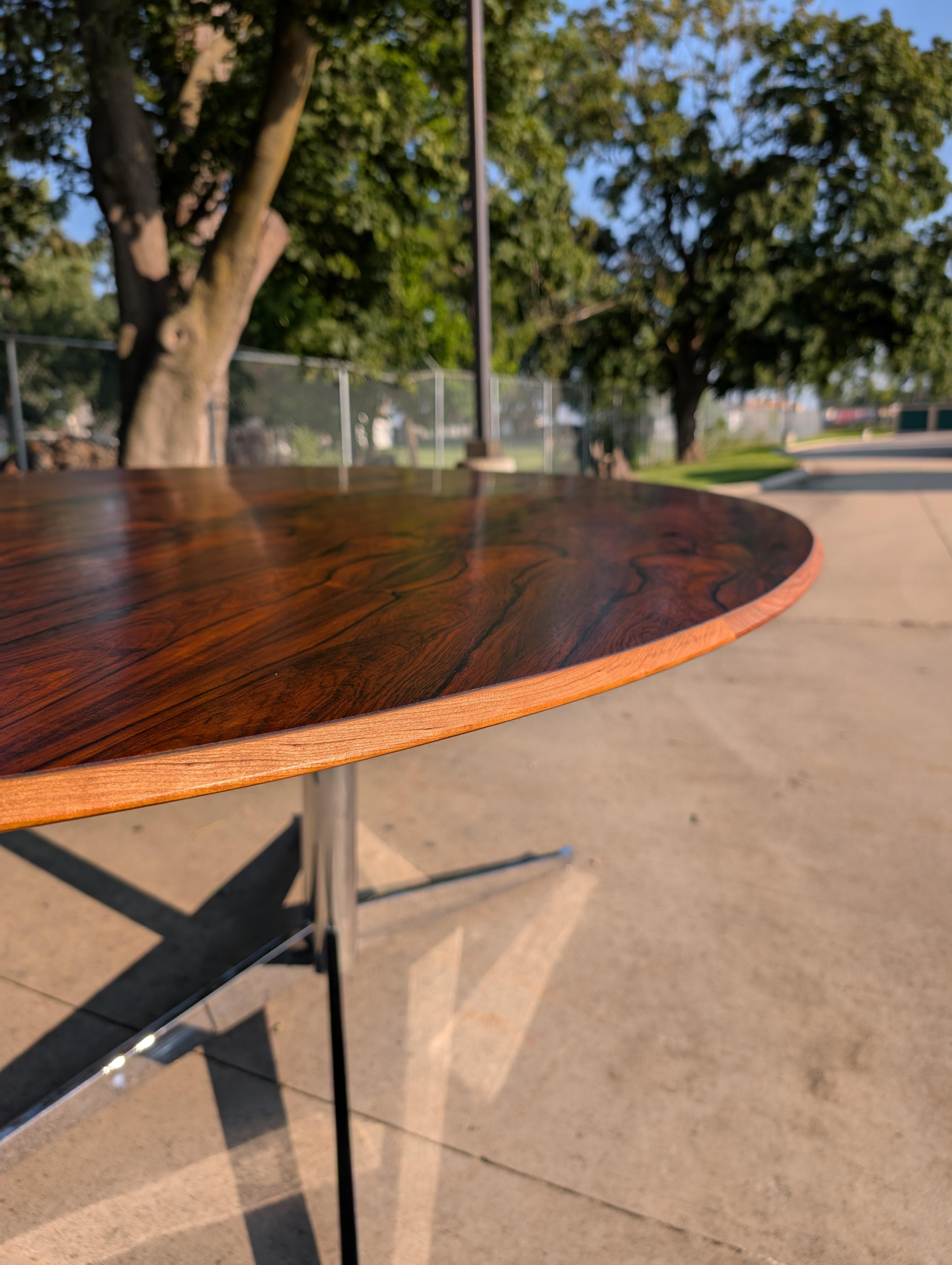 1960s Rosewood Oval Table in the Style of Florence Knoll For Sale 7