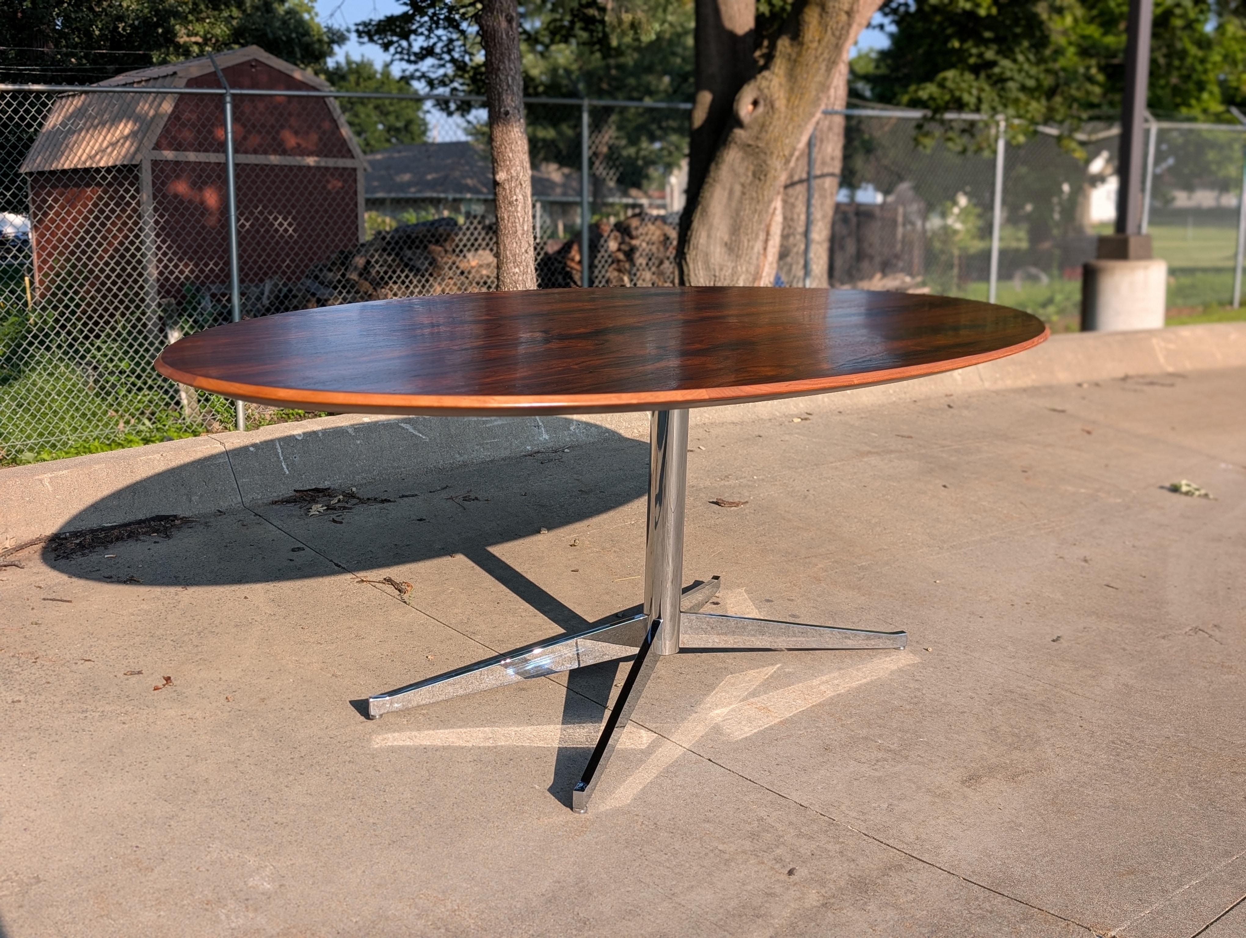 1960s Rosewood Oval Table in the Style of Florence Knoll For Sale 11