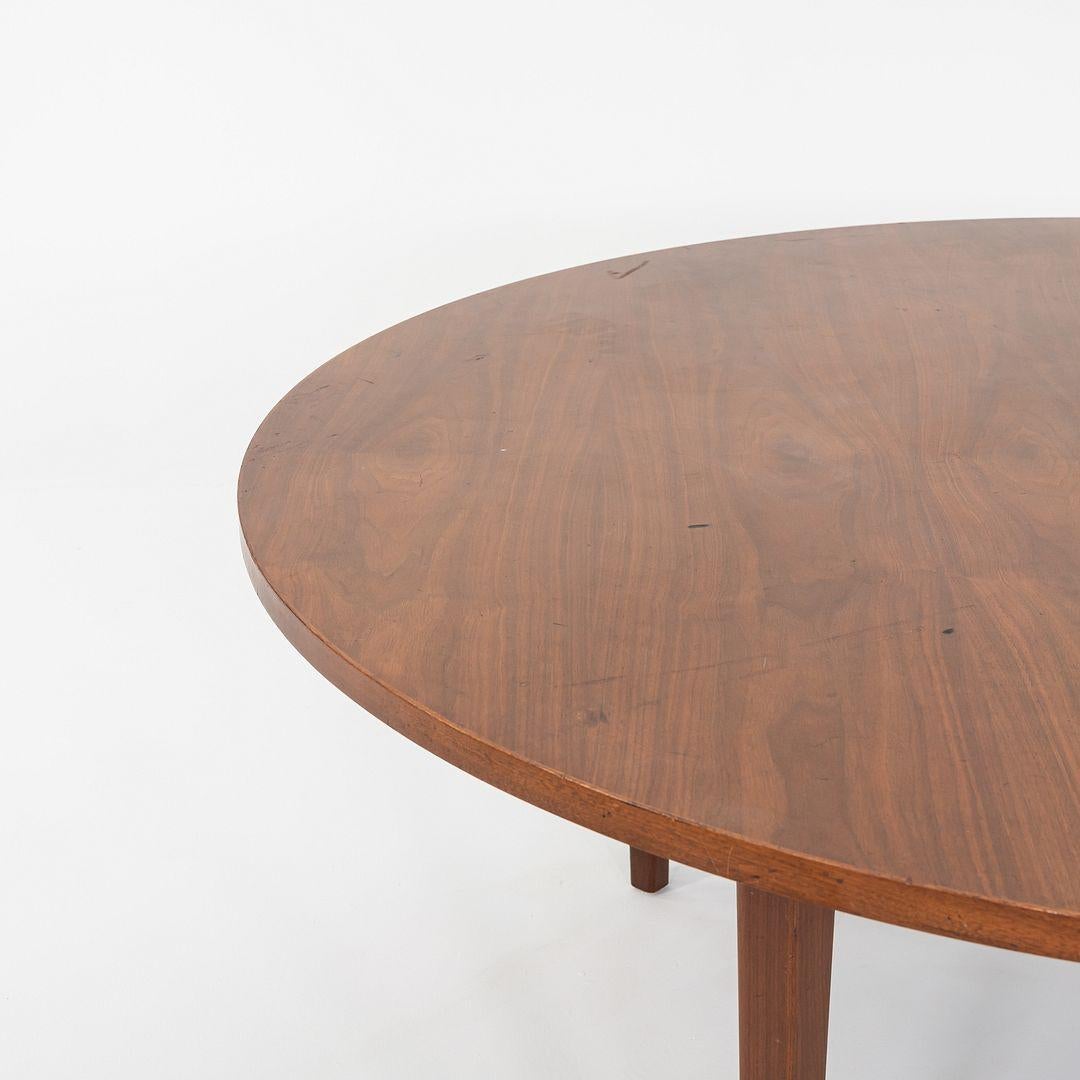 Noyer 1960s Round American Modern Walnut Dining / Conference Table 72 inch en vente