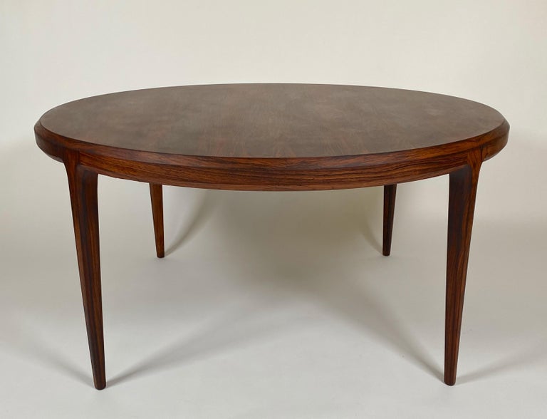 1960s Round Danish Rosewood Coffee Table For Sale at 1stDibs