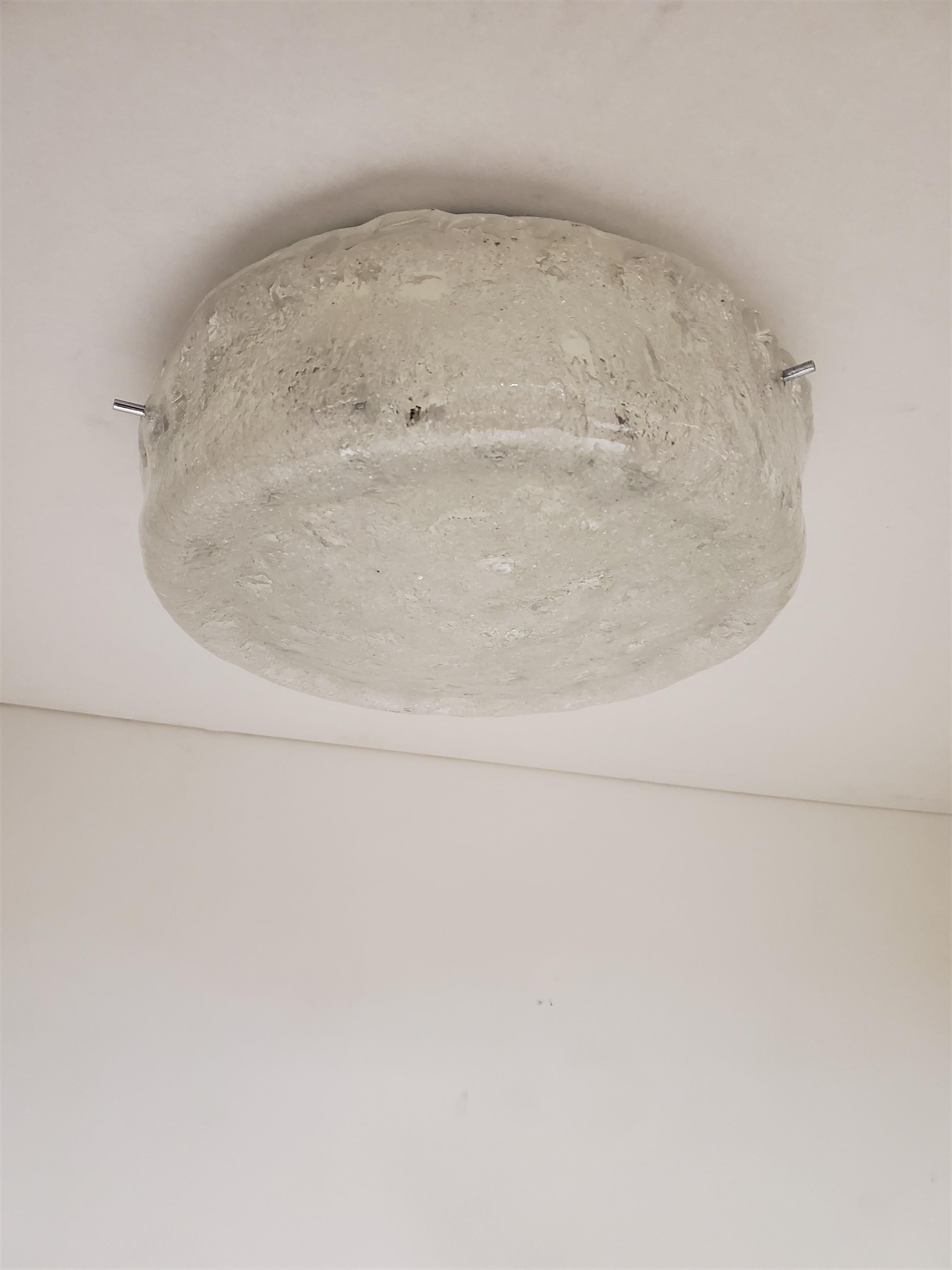 1960's round drum shape hand blown glass flush mount / ceiling light  For Sale 10