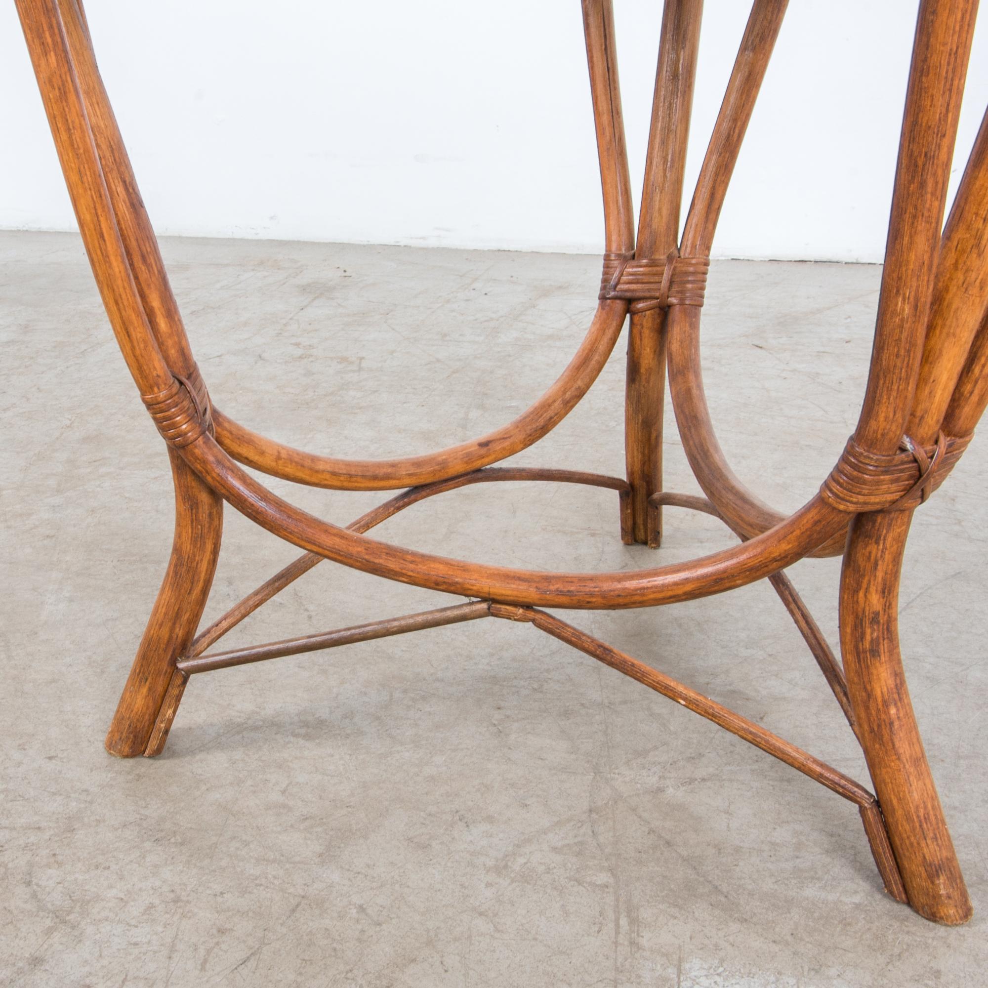 1960s Round Rattan Coffee Table 3