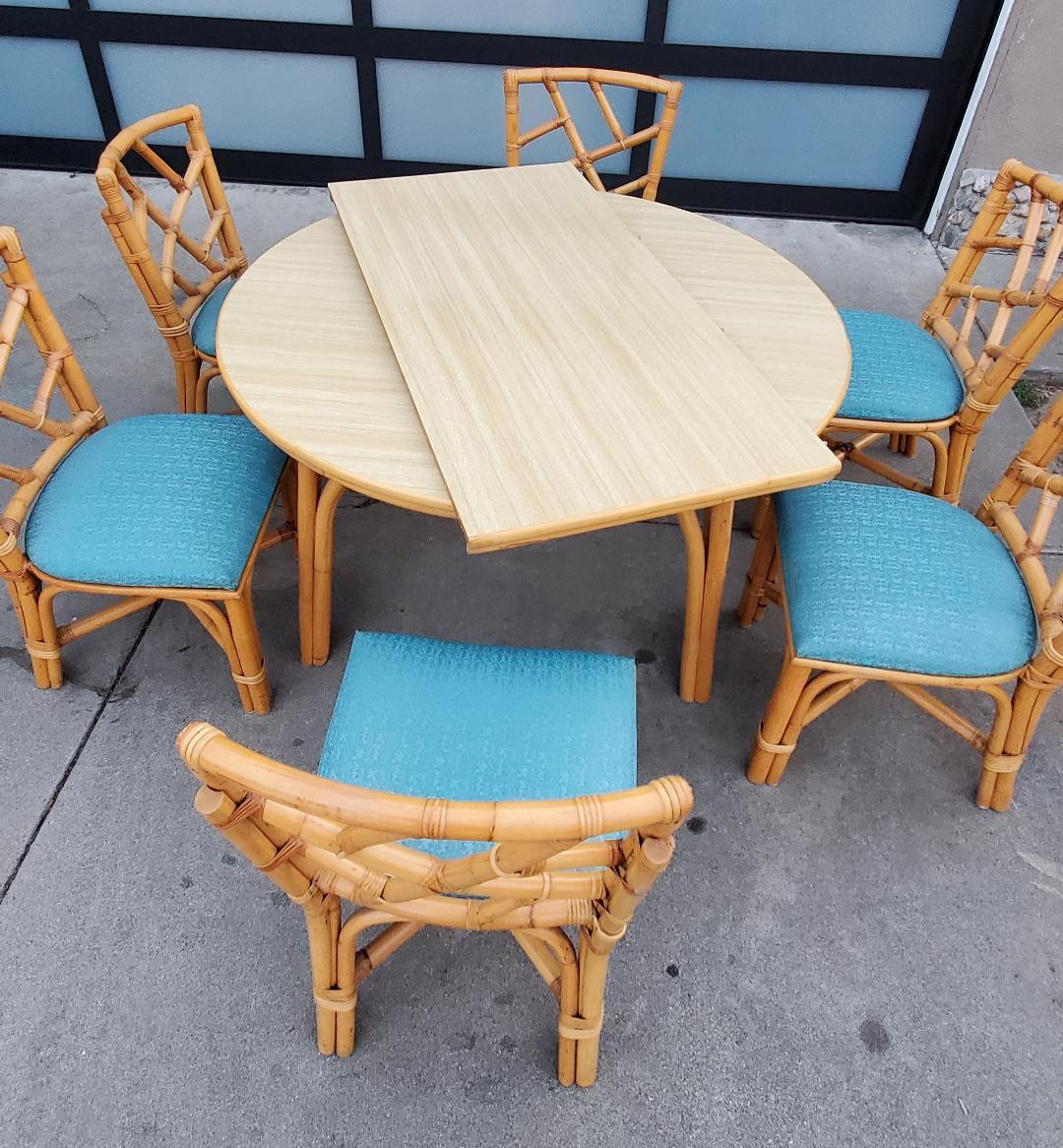 1960s Round Rattan Dining Table With 6 Rattan Dining Chairs And 1 Wide Leaf For Sale 2
