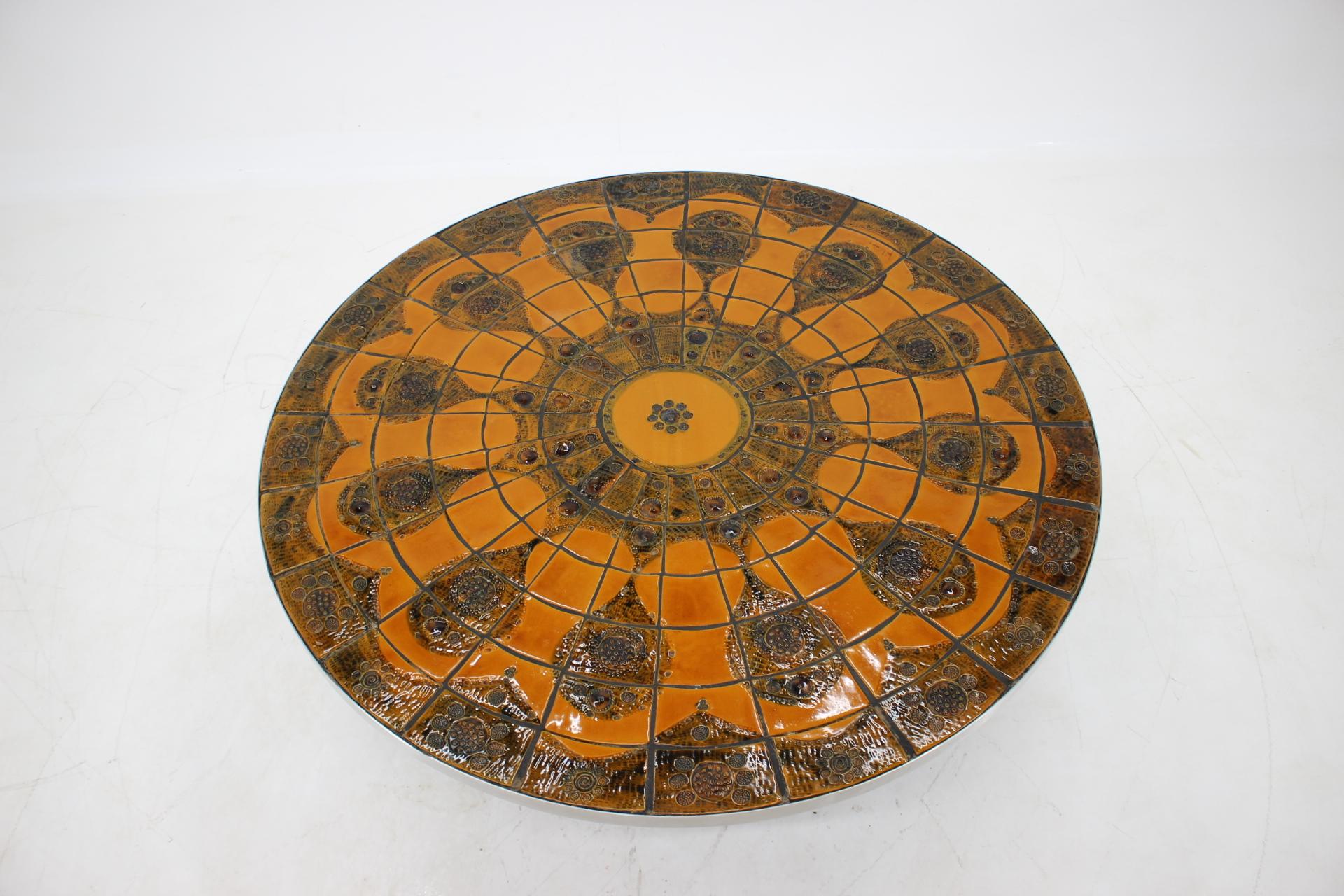 1960s Round Tile-Top Coffee Table by Lilly Just Lichtenberg for Poul Cadovius In Good Condition In Praha, CZ