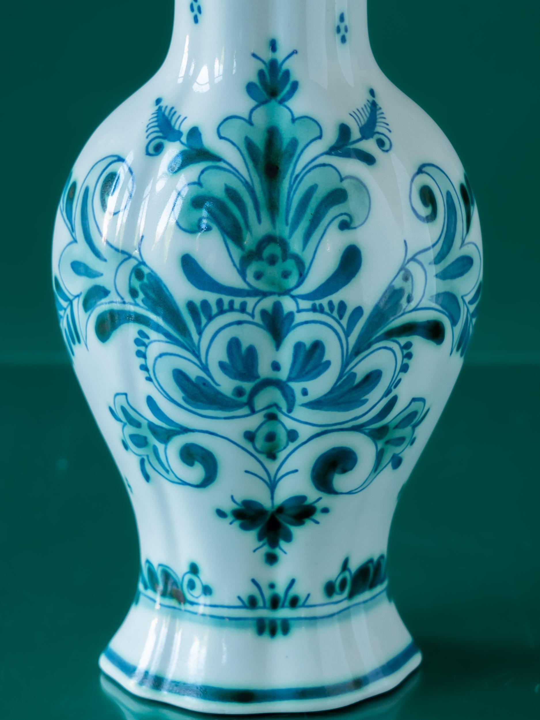 Lampada da tavolo Royal Delft Green (Delvert) (1968-1976) con paralume New Liberty London In condizioni buone a AMSTERDAM, NL