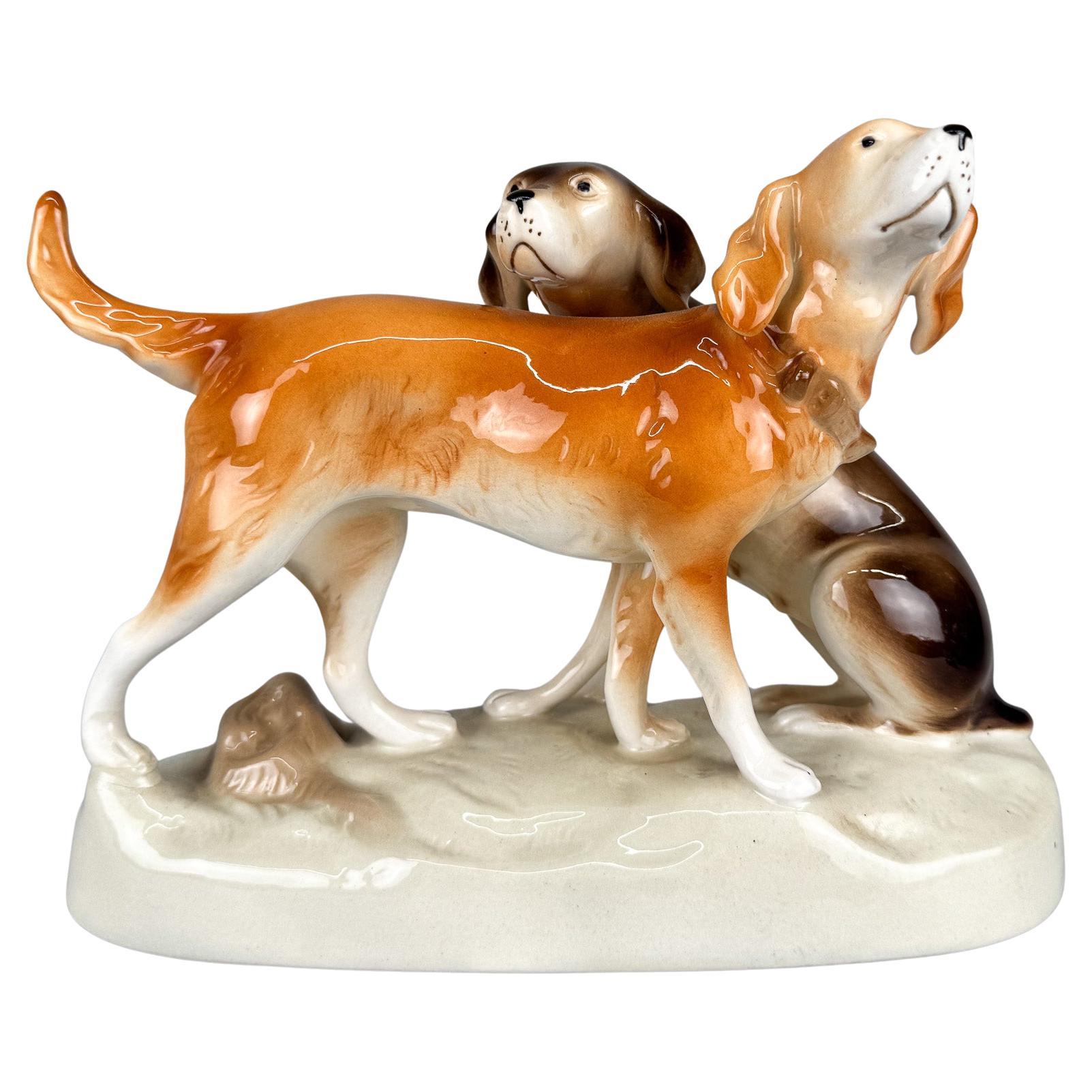 1960's Royal Dux Porcelain Statue of Hunting Dogs For Sale