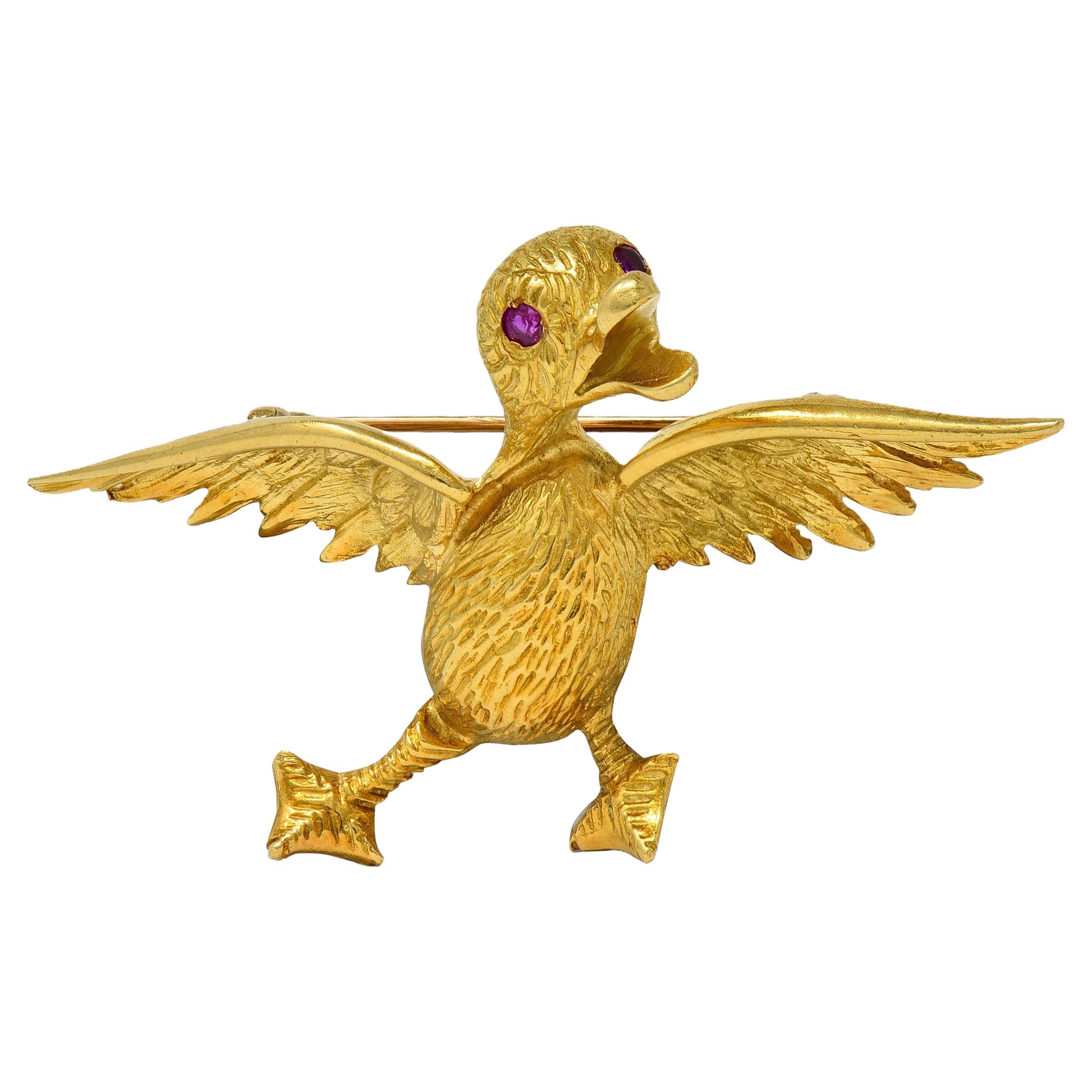 1960's Ruby 18 Karat Yellow Gold Vintage Duck Whimsical Bird Brooch