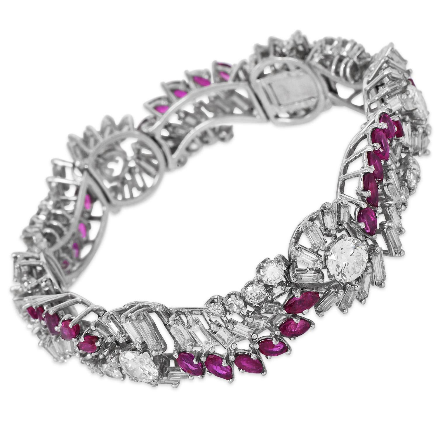 1960 Ruby 27.70cts Diamond Platinum Floral Wrap Bracelet Pour femmes en vente