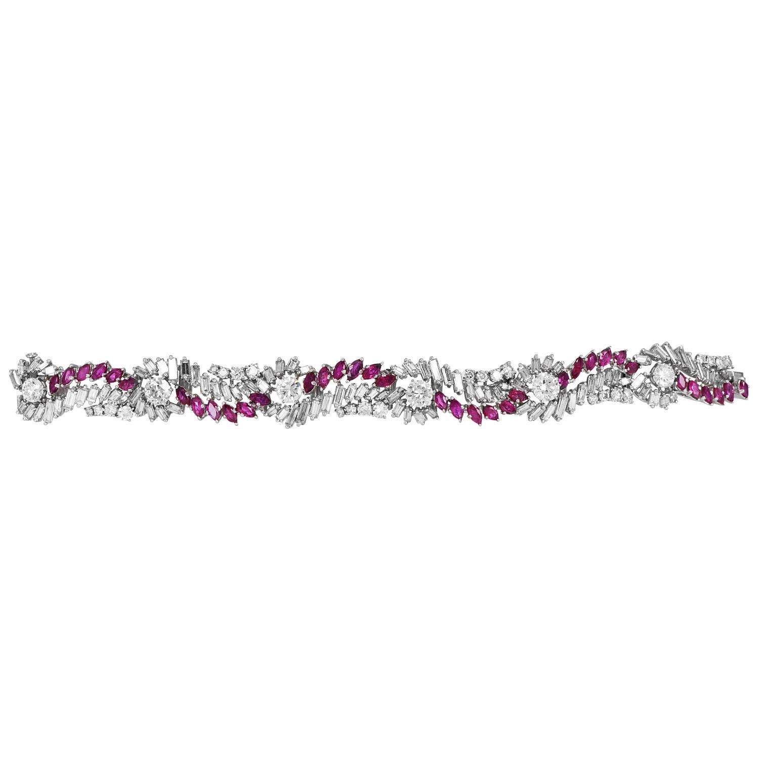 1960 Ruby 27.70cts Diamond Platinum Floral Wrap Bracelet en vente 2