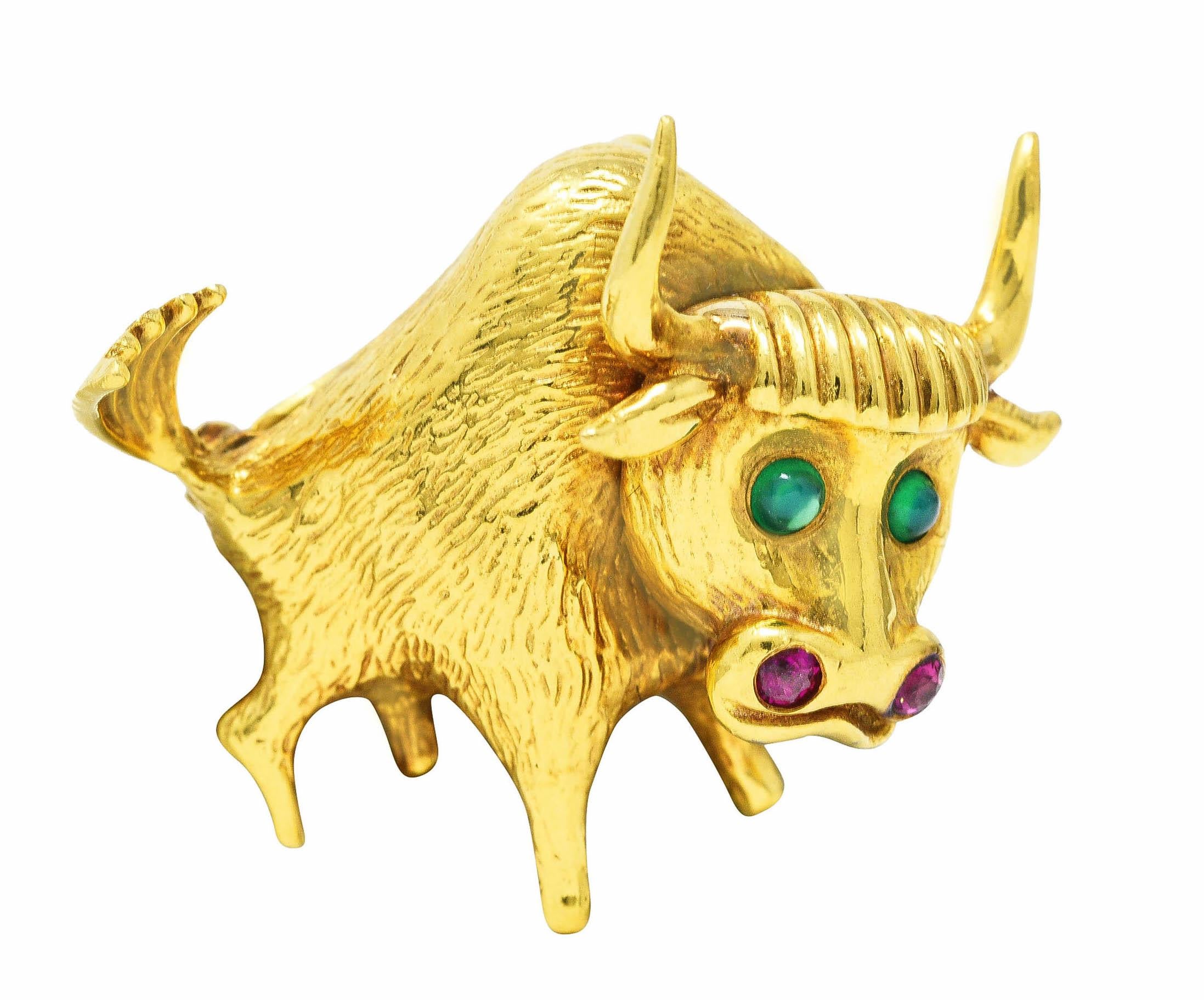 1960's Ruby Emerald 18 Karat Yellow Gold Bull Vintage Brooch In Excellent Condition In Philadelphia, PA