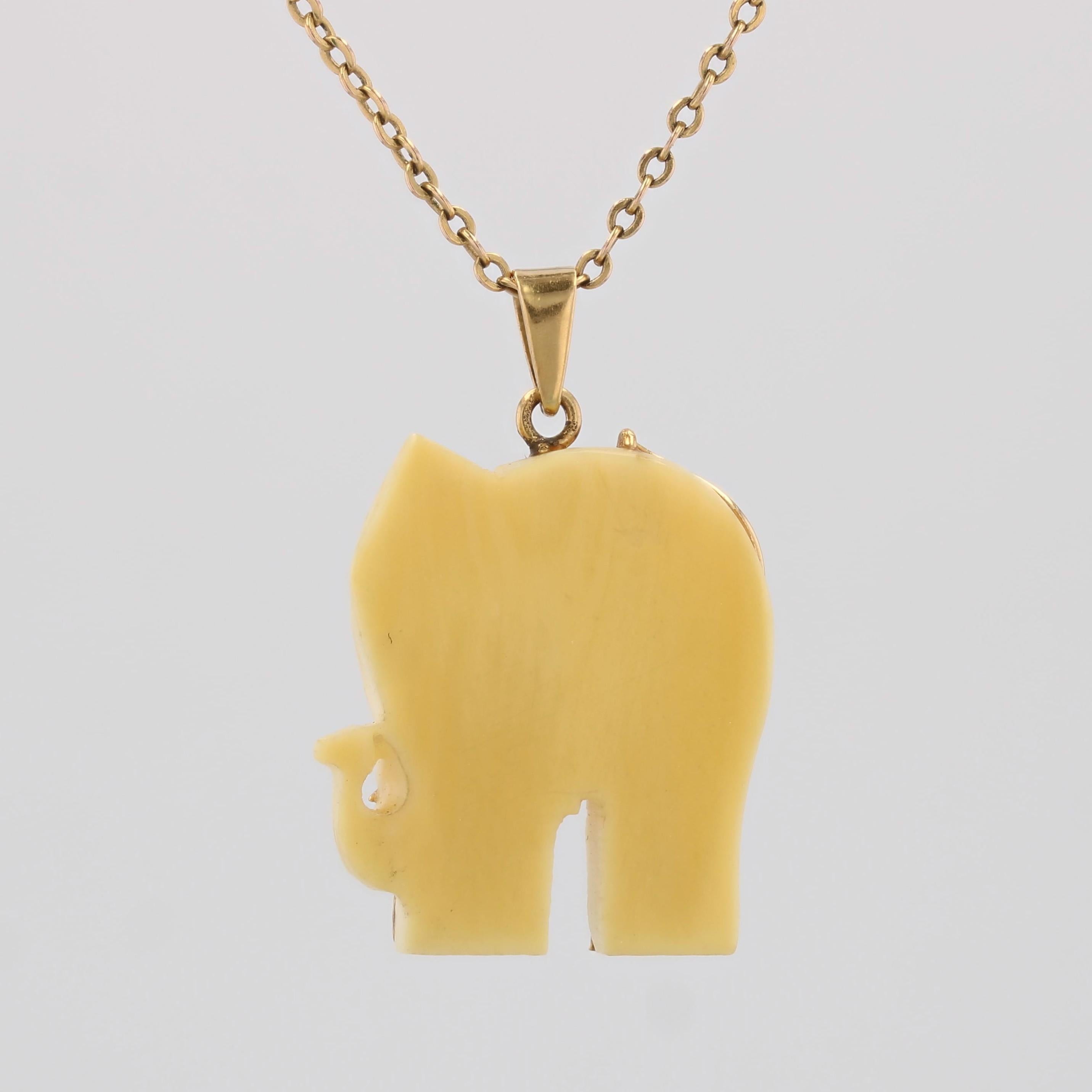 1960s Ruby Emerald Sapphire 14 Karat Yellow Gold Elephant Pendant For Sale 4